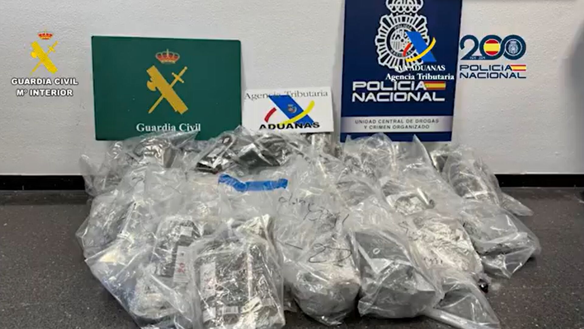 Desarticulada una red que introducía cocaína oculta en chocolate a través del aeropuerto de Barajas