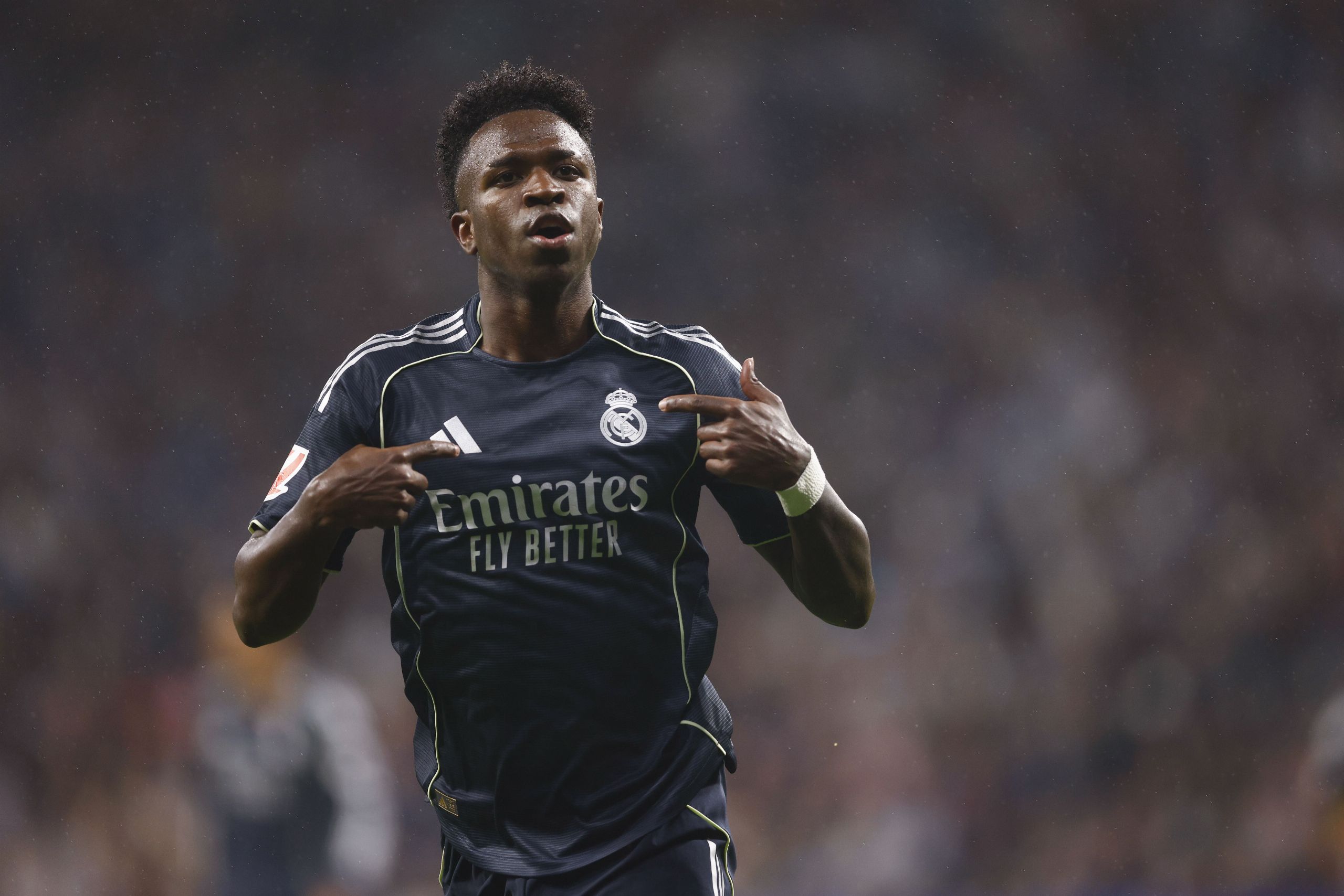 Un estelar Vinicius frena el alirón del Barcelona (0-2)