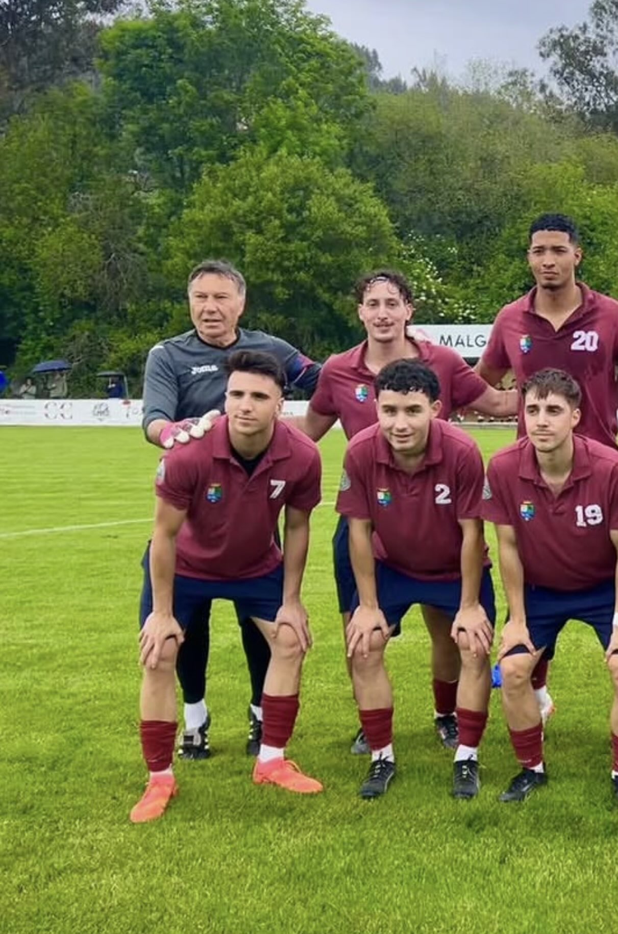 Ángel Mateos volvió a ponerse bajo los palos en un partido oficial con 70 años