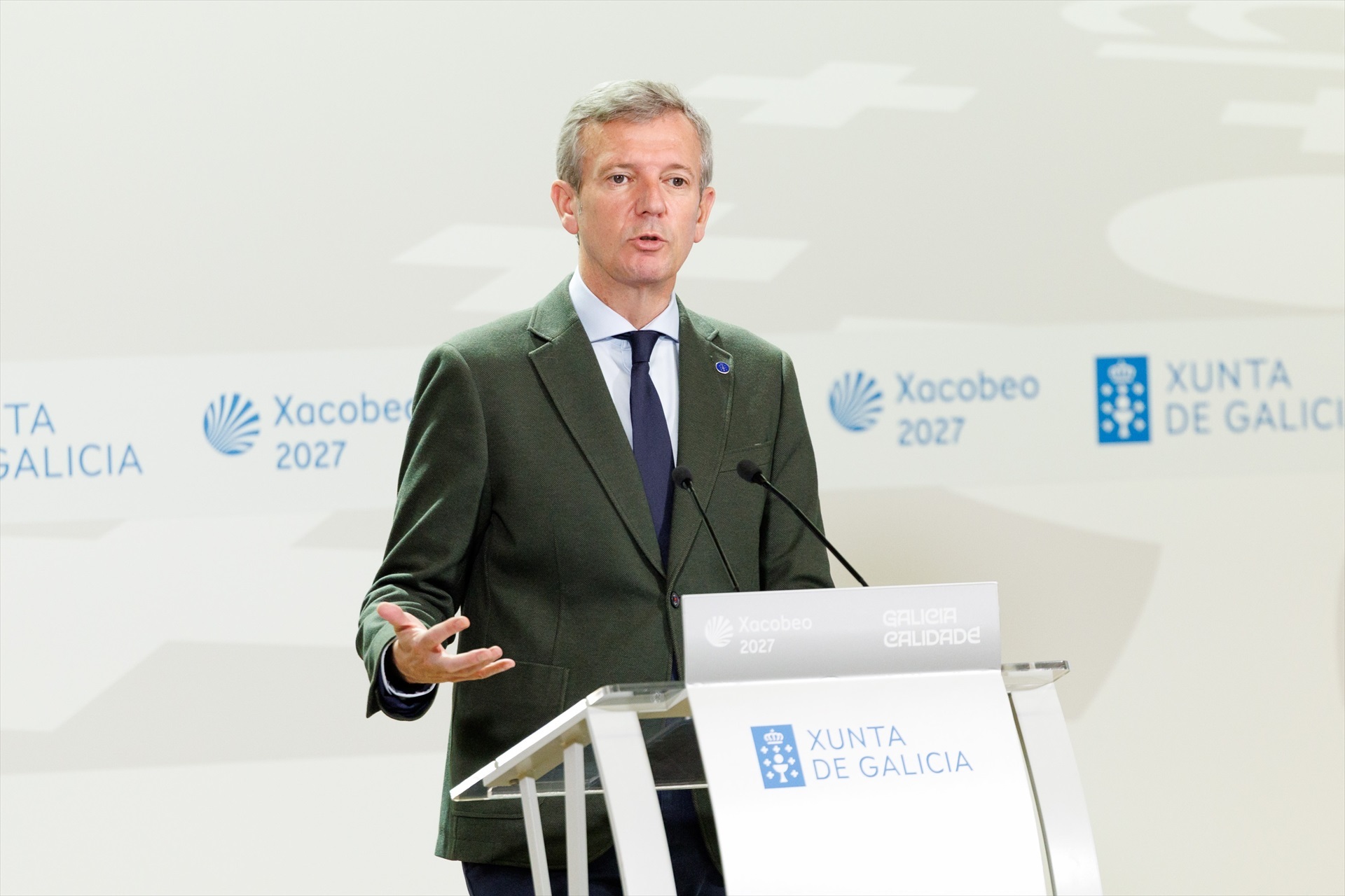 Rueda avala la 'prioridad nacional' y ve 'de sentido común' que se valore 'llevar tiempo cotizando' en España
