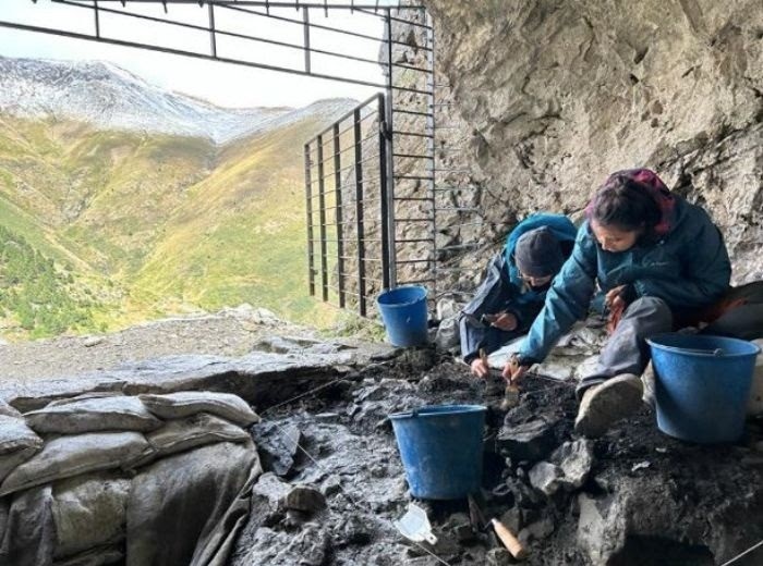 Hallazgo histórico en el Pirineo: una cueva revela presencia humana hace 7.000 años