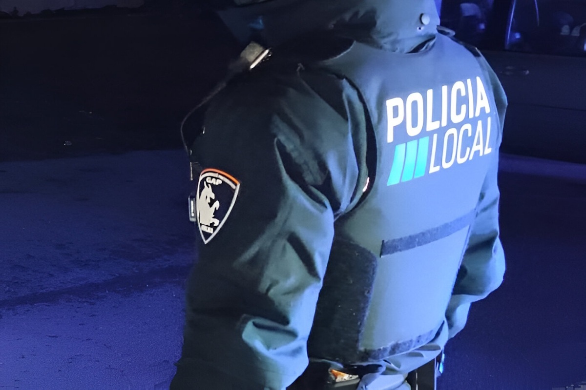 La Policía Local desmantela una carrera ilegal en Palma que había congregado a 200 asistentes