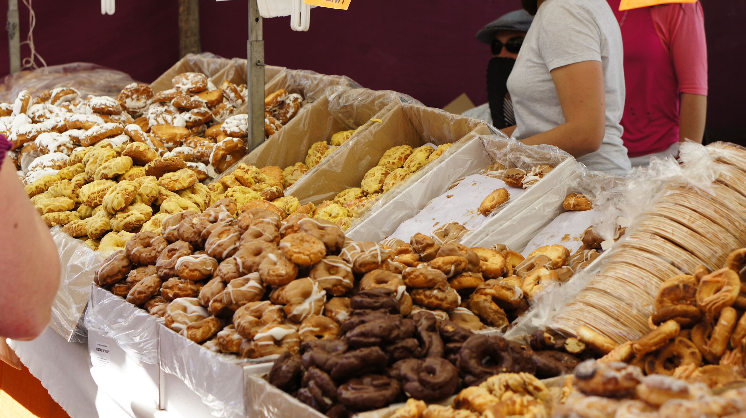 La inflación amarga San Isidro: se dispara el precio de las rosquillas