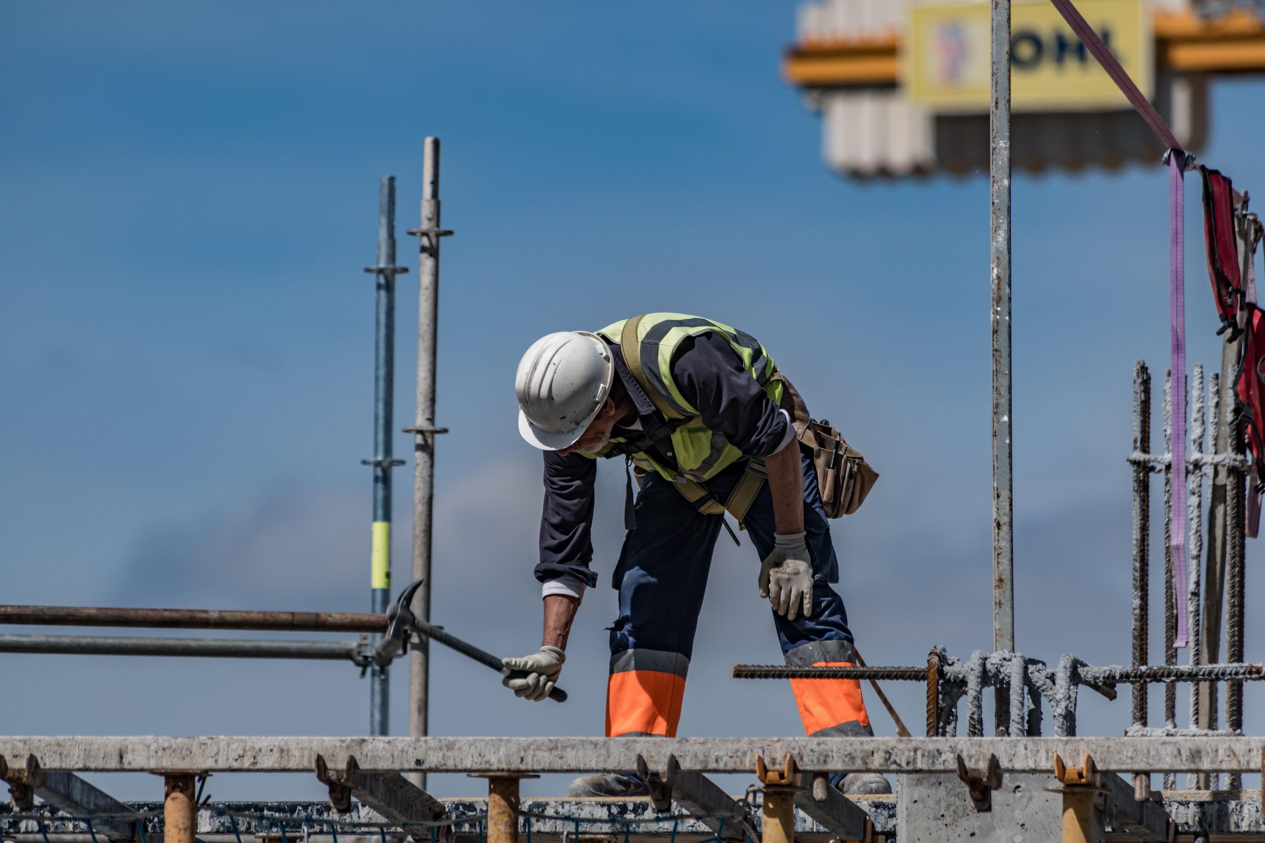 Tres meses de retroceso en la construcción tras caer un 4,3% en marzo