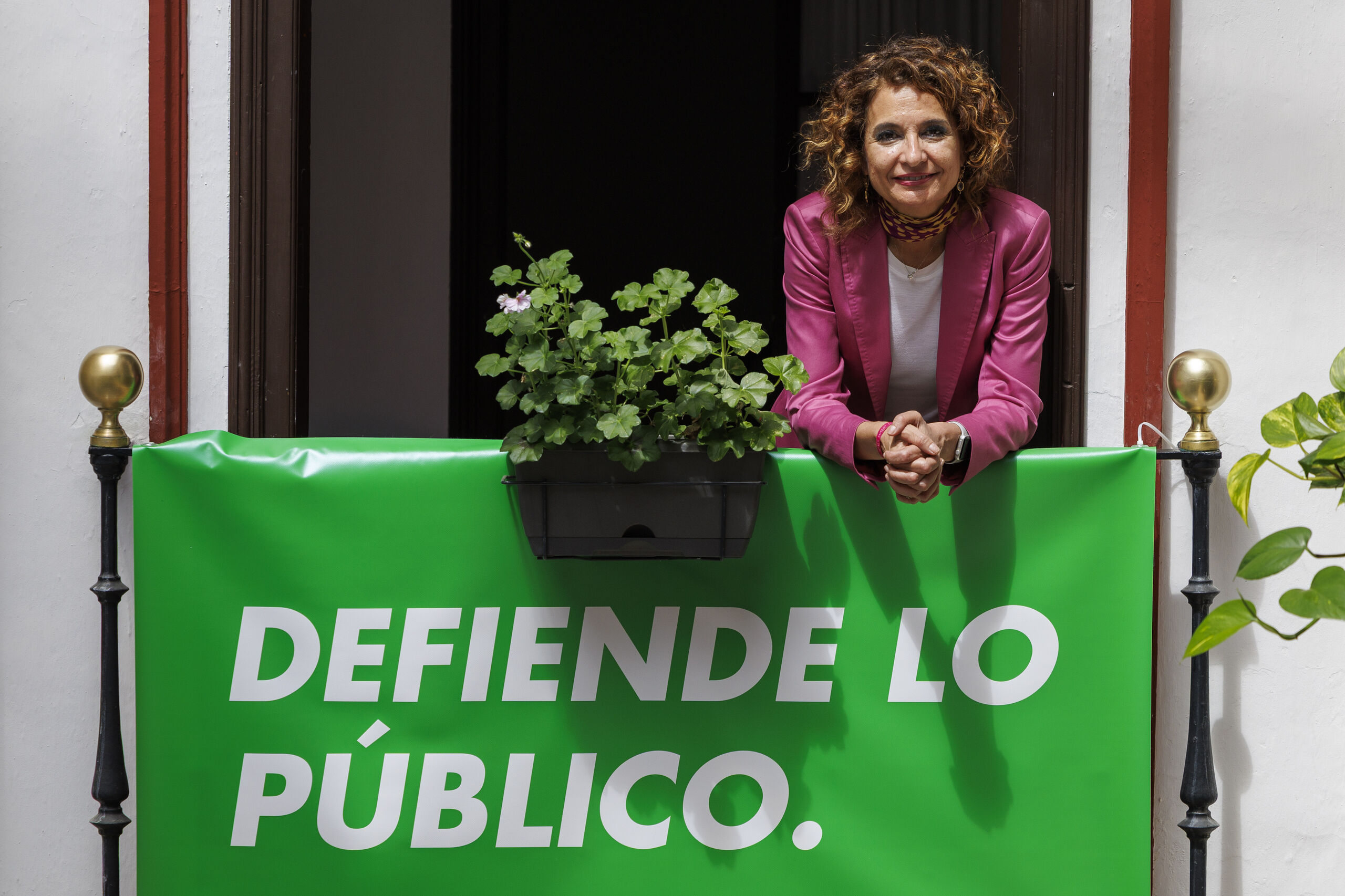 Los errores que han hundido la campaña de María Jesús Montero para las andaluzas