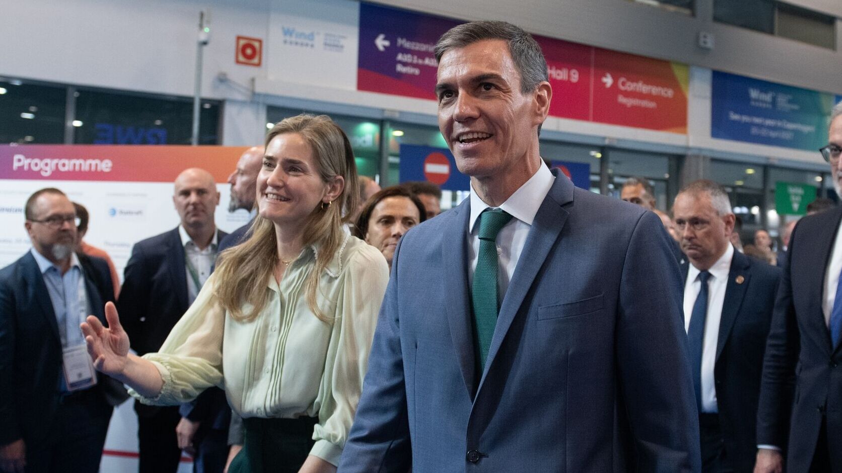 Catorce Autonomías denuncian al Gobierno de Sánchez por ocultar el informe del lobo a la UE
