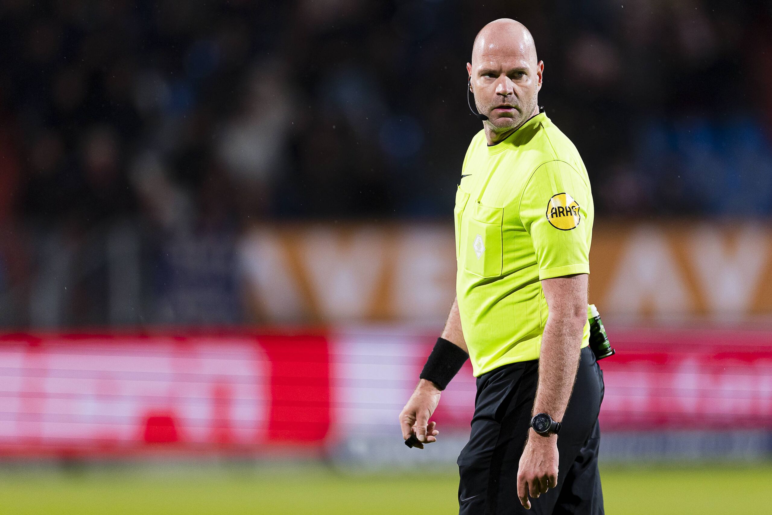 La FIFA aparta del Mundial a Dieperink pese a archivarse su caso de coacción sexual