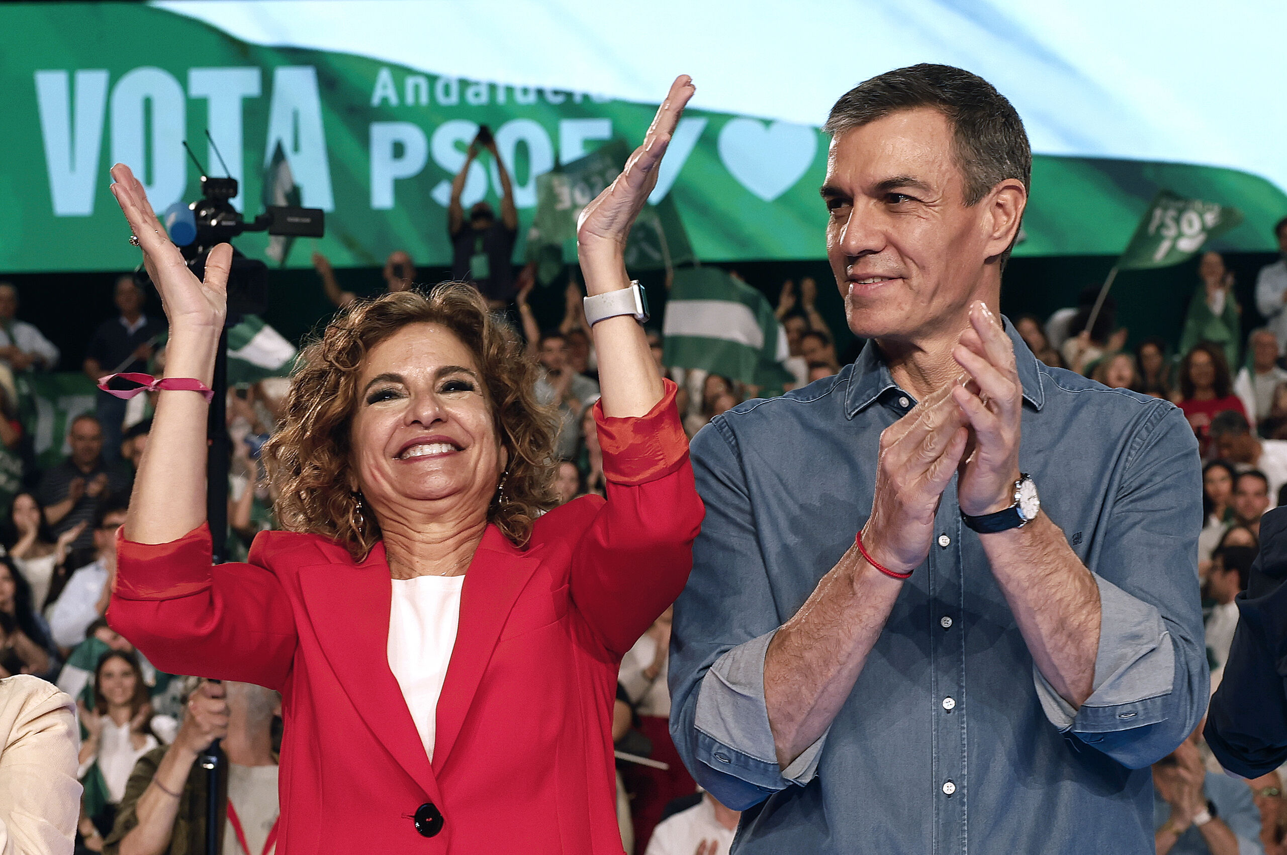 El juez señala la estrecha relación de Fernández y Montero para influenciar en la Sepi: 