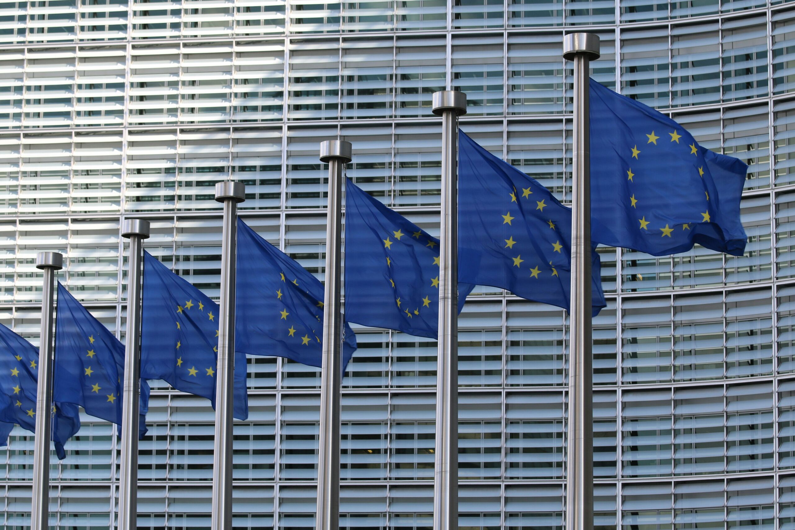 El Parlamento Europeo da el primer paso para reconocer a las policías como profesión de riesgo con abstención del PSOE