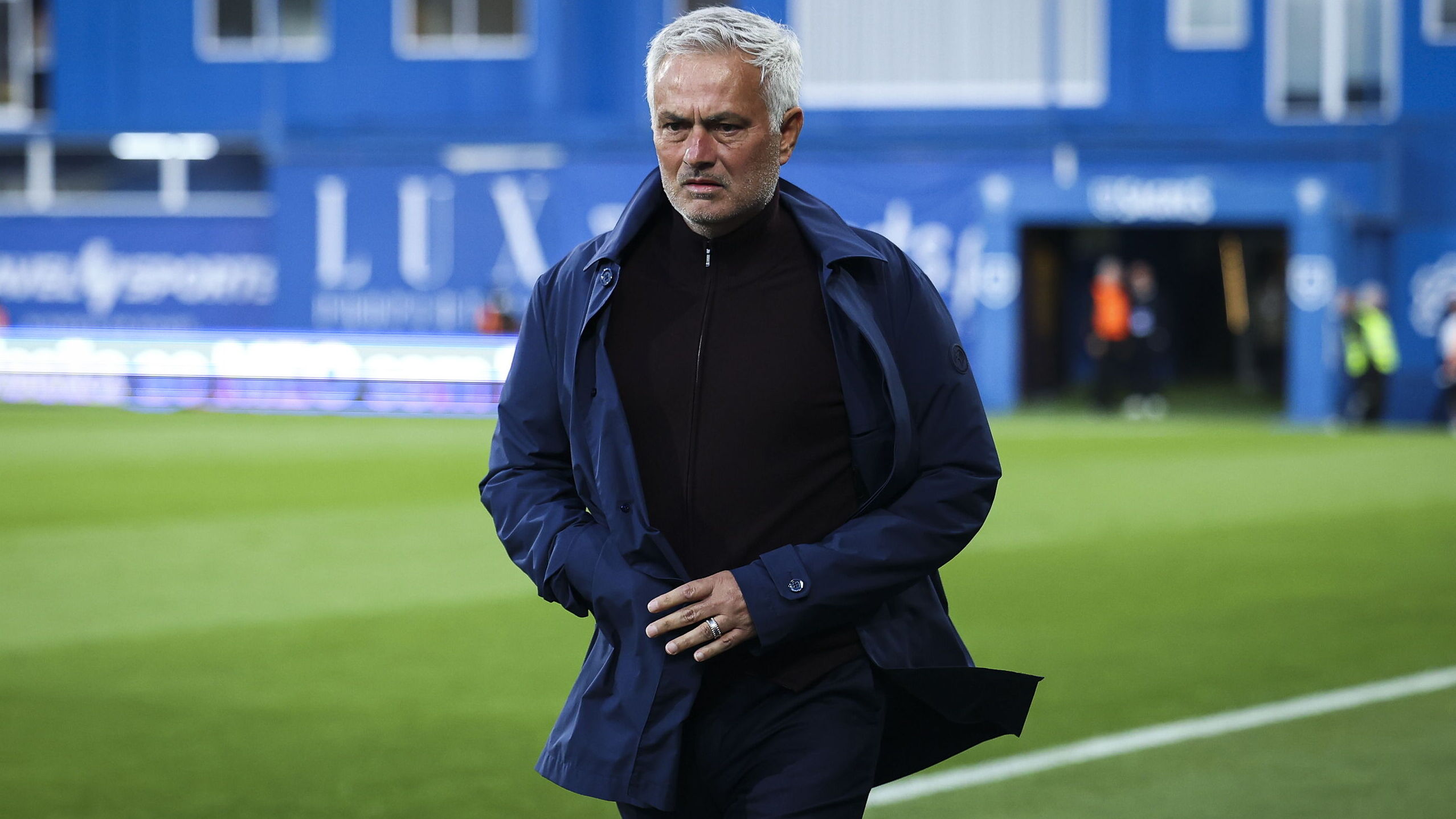 Se retrasa la llegada oficial de Jose Mourinho al Real Madri
