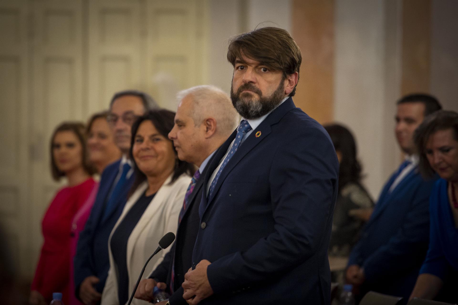 Guerra política en Alcalá de Henares tras denunciar por acoso dos altos funcionarios al portavoz de Vox