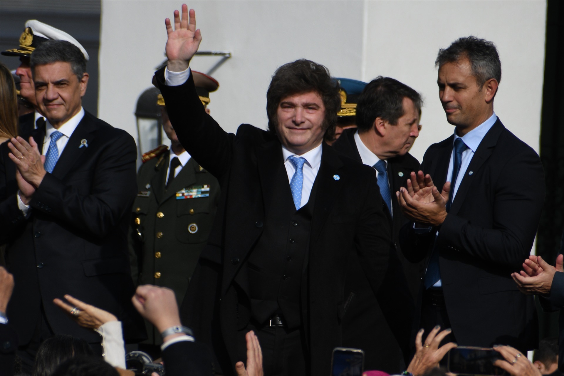 Milei hunde la prima de riesgo a niveles de 2018: crece la confianza de los inversores y se consolida el crecimiento