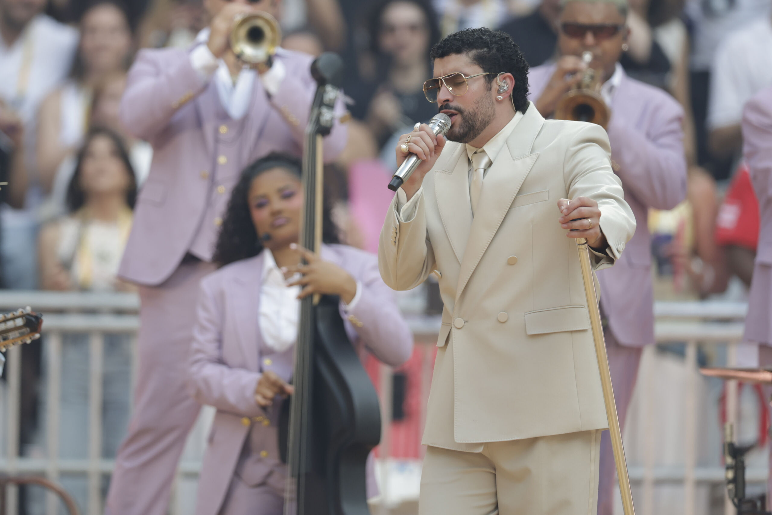 Bad Bunny convierte el Metropolitano en una fiesta de Puerto Rico en su primer concierto en Madrid