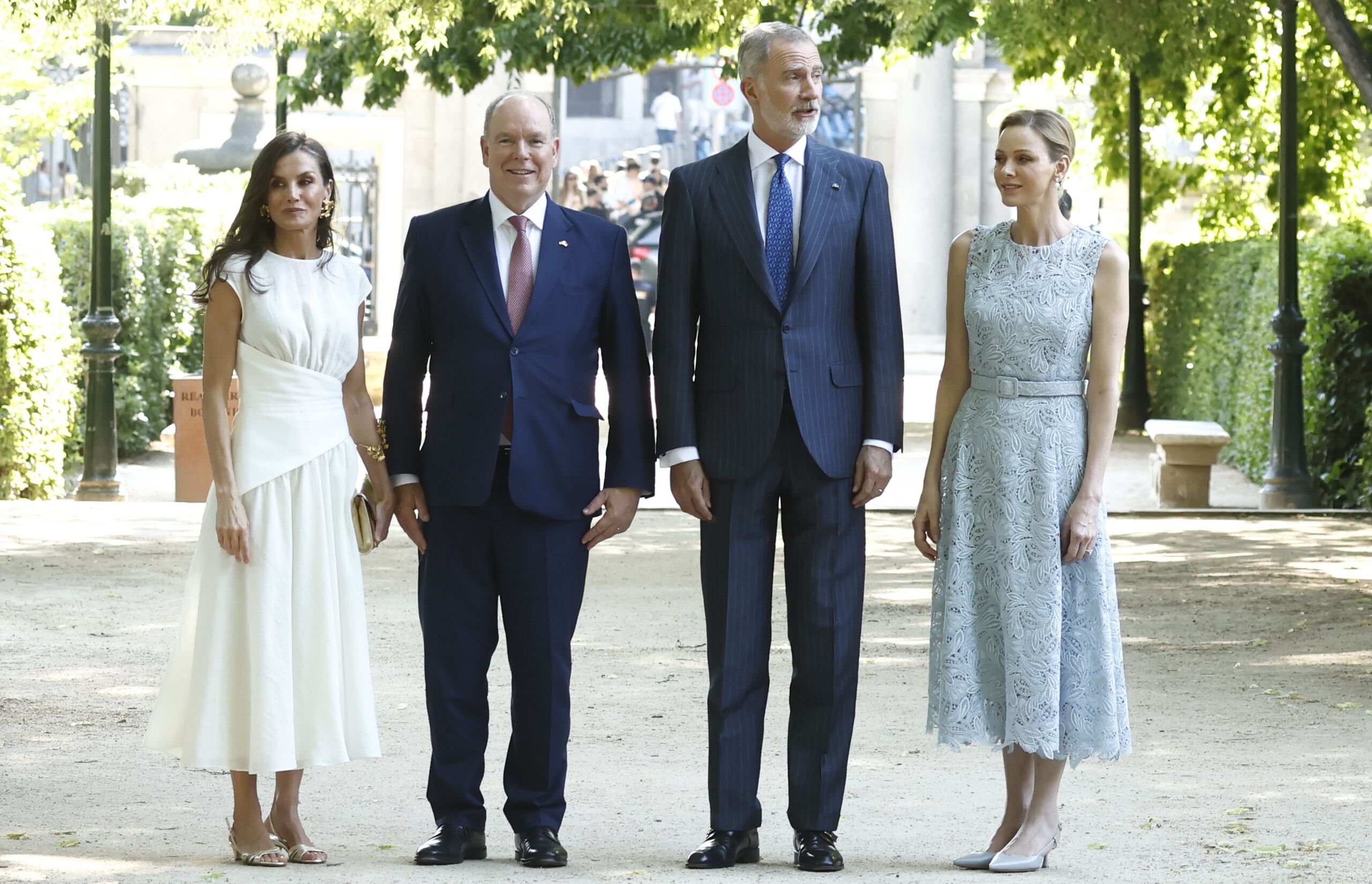 Así ha sido el esperado duelo de estilo entre la reina Letizia y Charlène de Mónaco