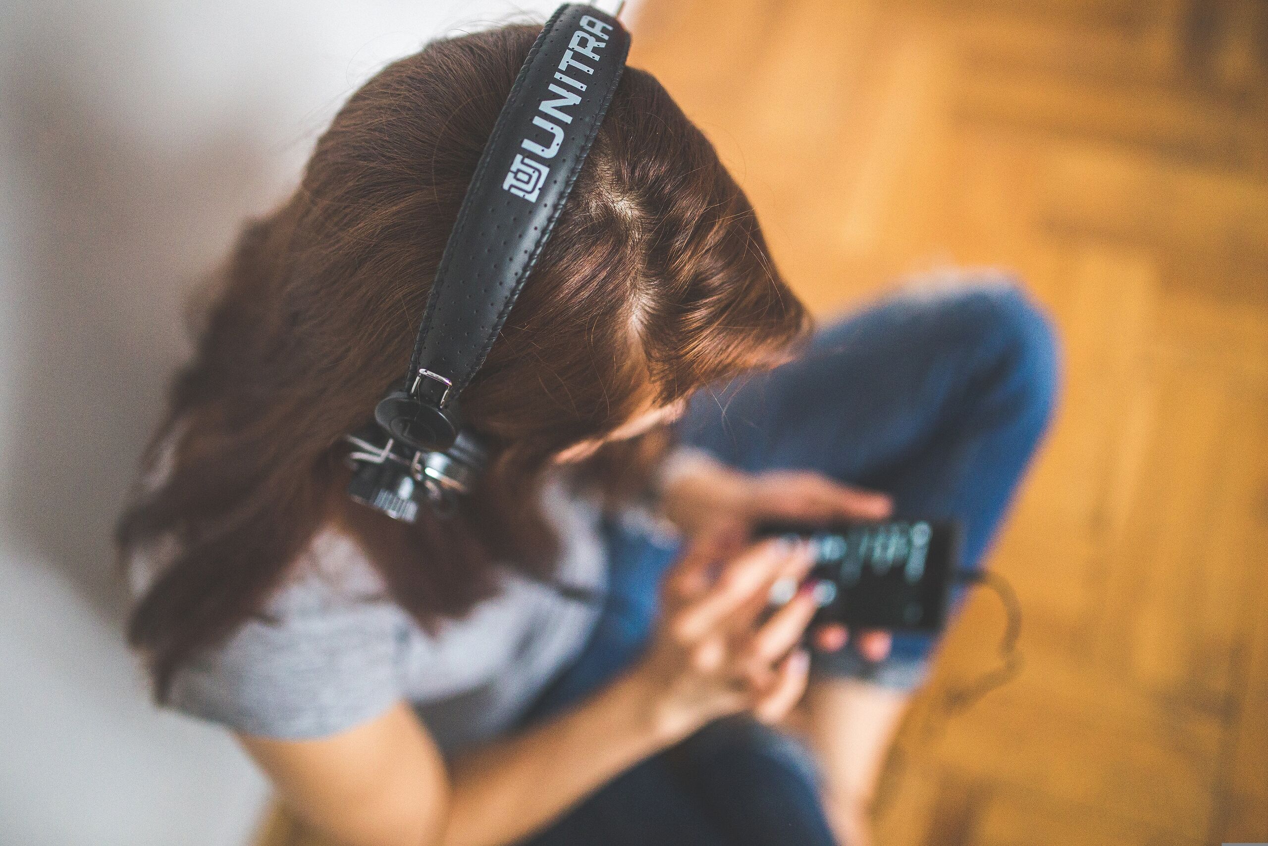 Por qué escuchas siempre la misma canción: la neurociencia lo explica