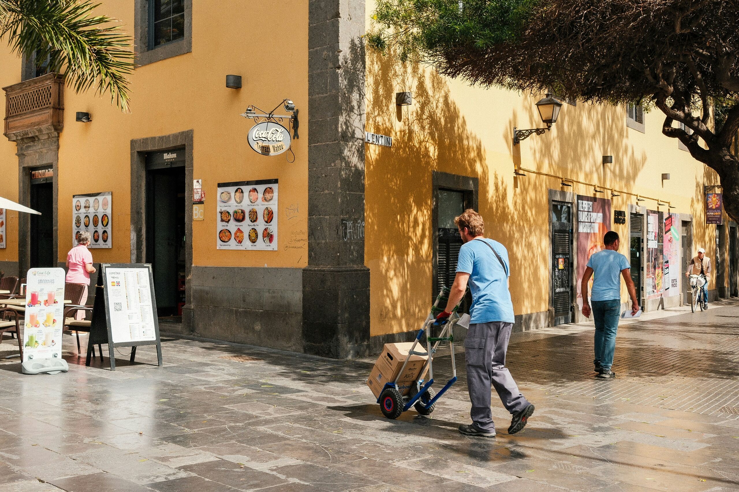 Canarias reduce su cifra de parados en 763 personas en mayo y se sitúa en 144.598 desempleados