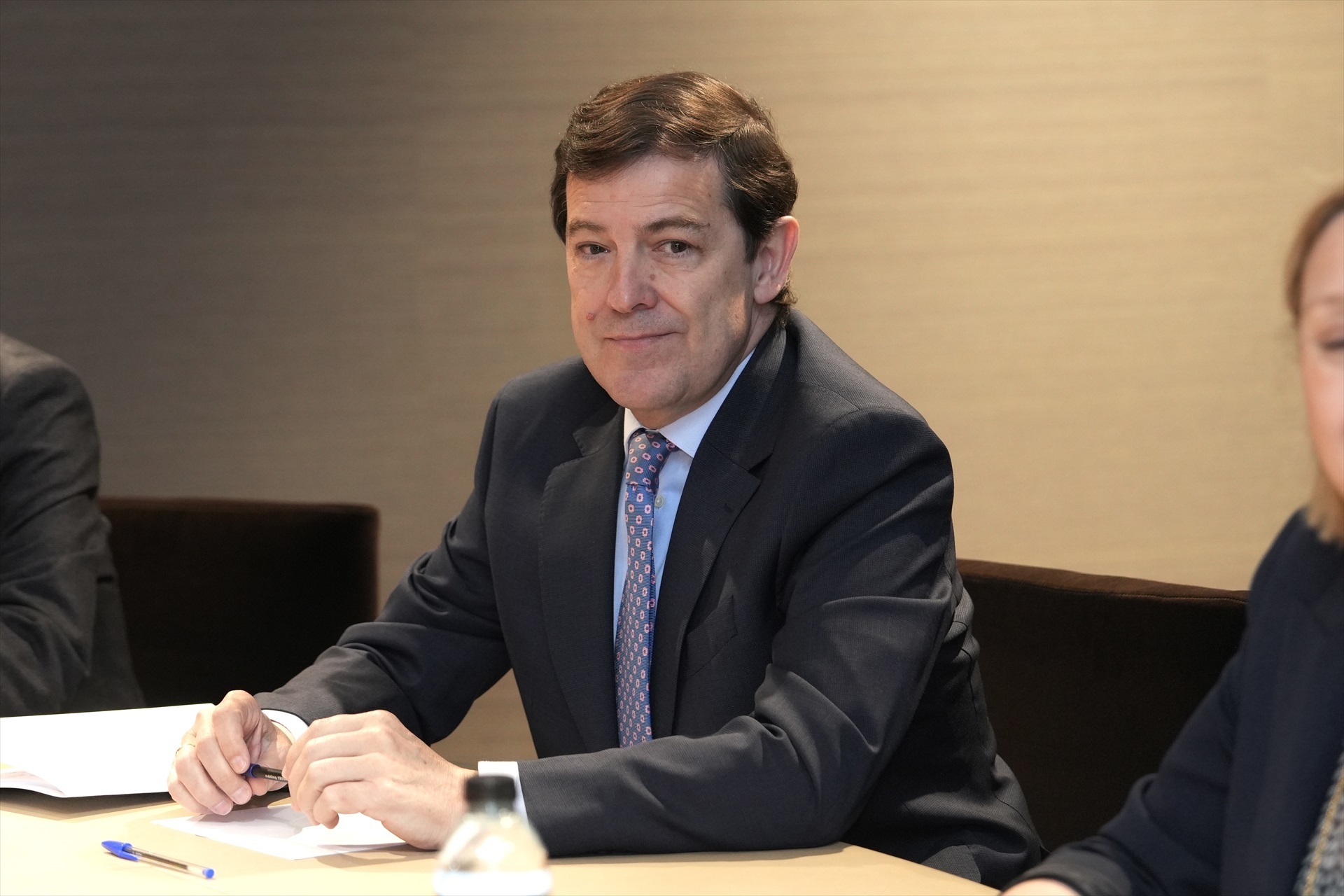PP y Vox sellan su pacto en Castilla y León con 324 medidas y 
