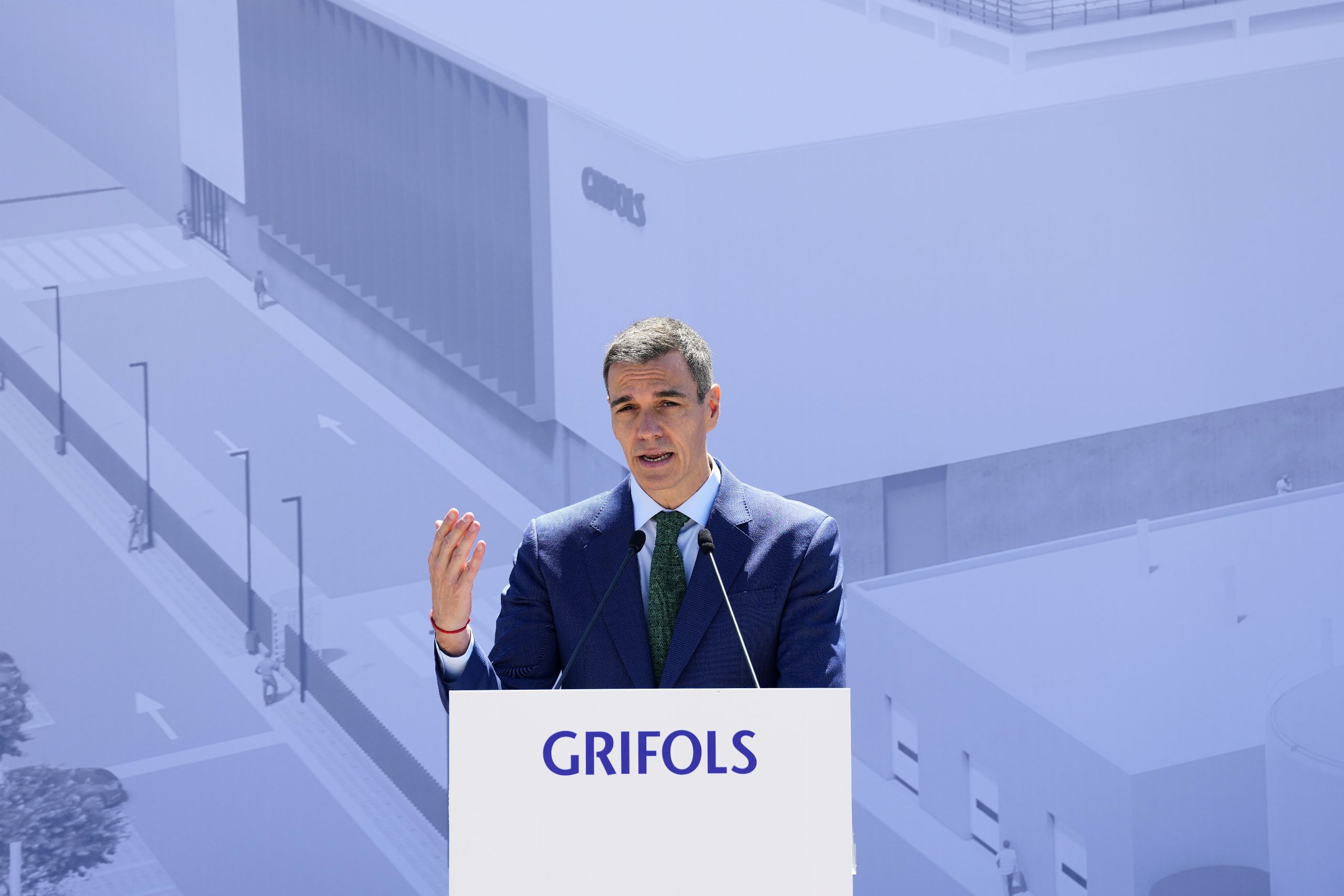 Sánchez intenta desviar la atención con los Presupuestos en plena implosión del PSOE
