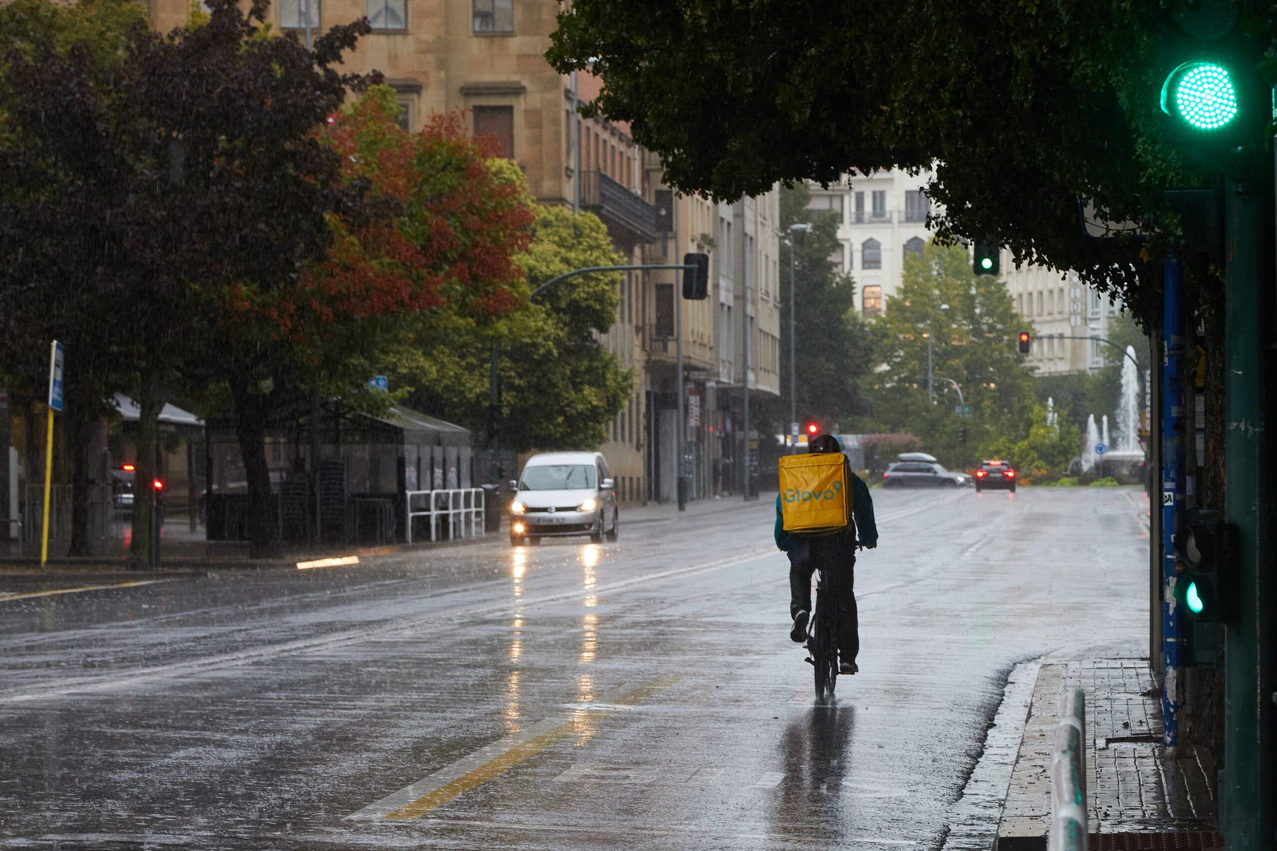 Ascenso térmico generalizado este sábado salvo lluvias débiles en el noroeste