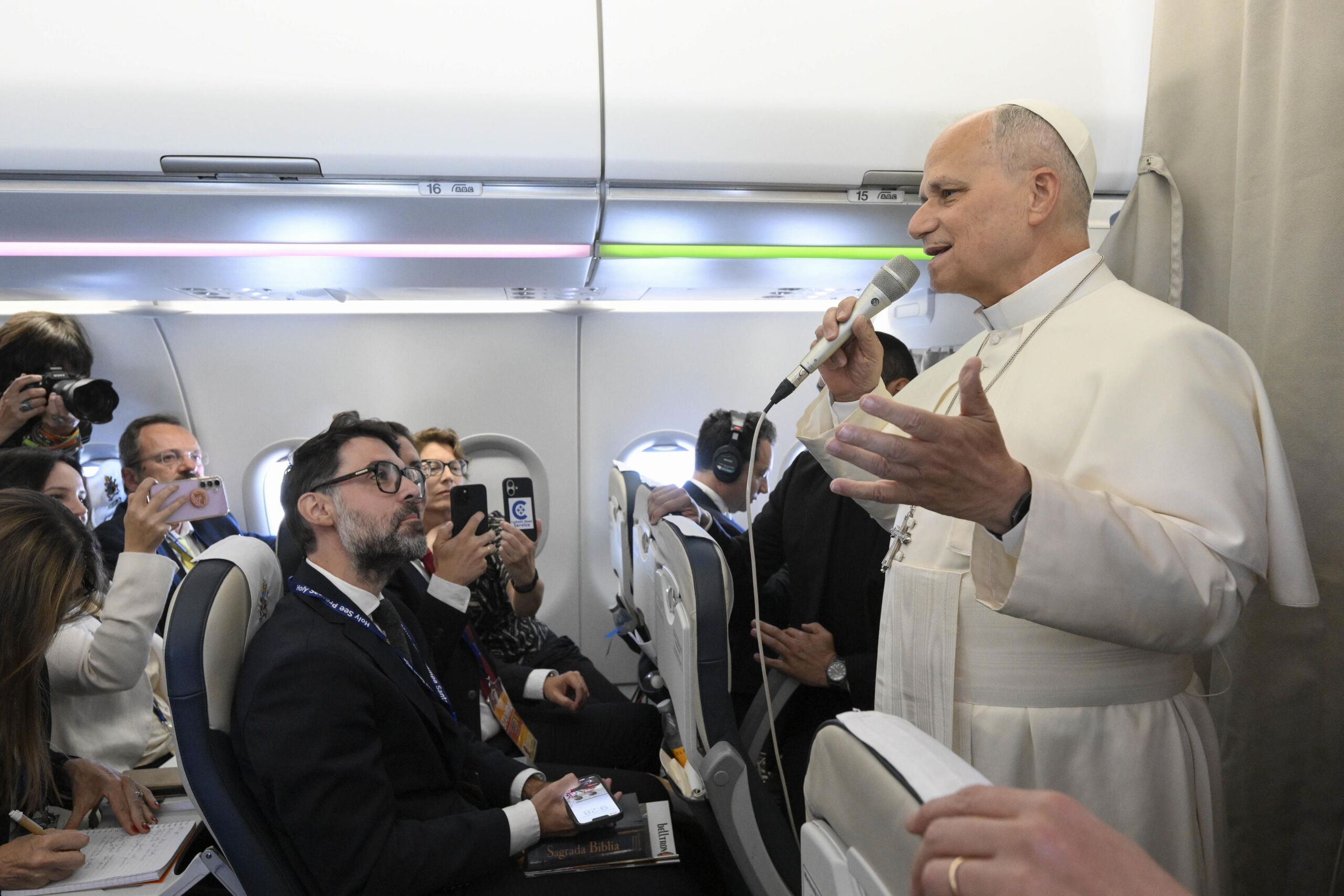 El papa confiesa su equipo favorito al llegar a España: 