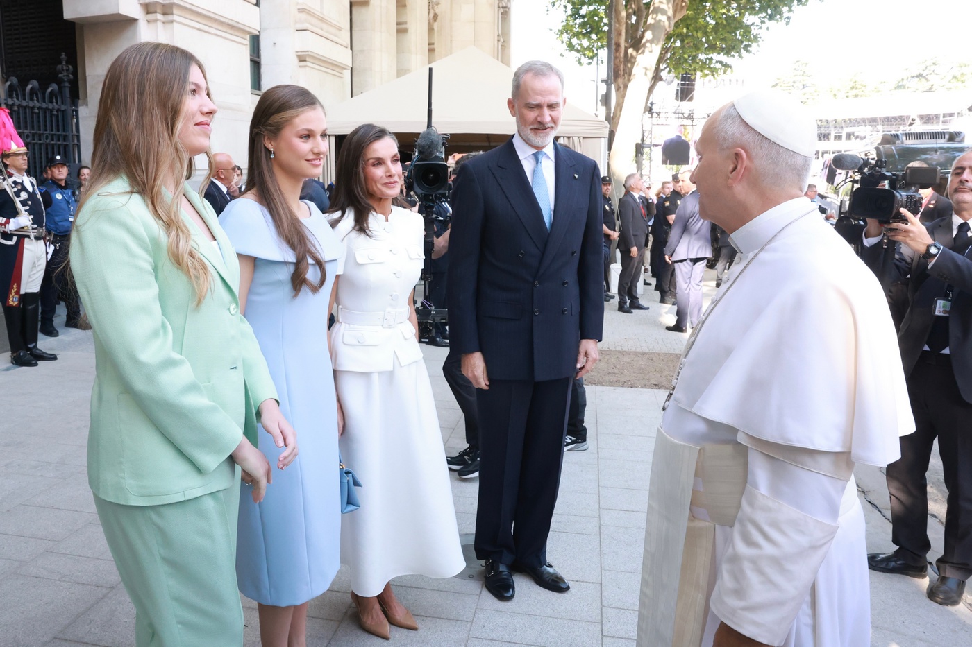 La Familia Real, la del Rey y el resto de invitados a la mis