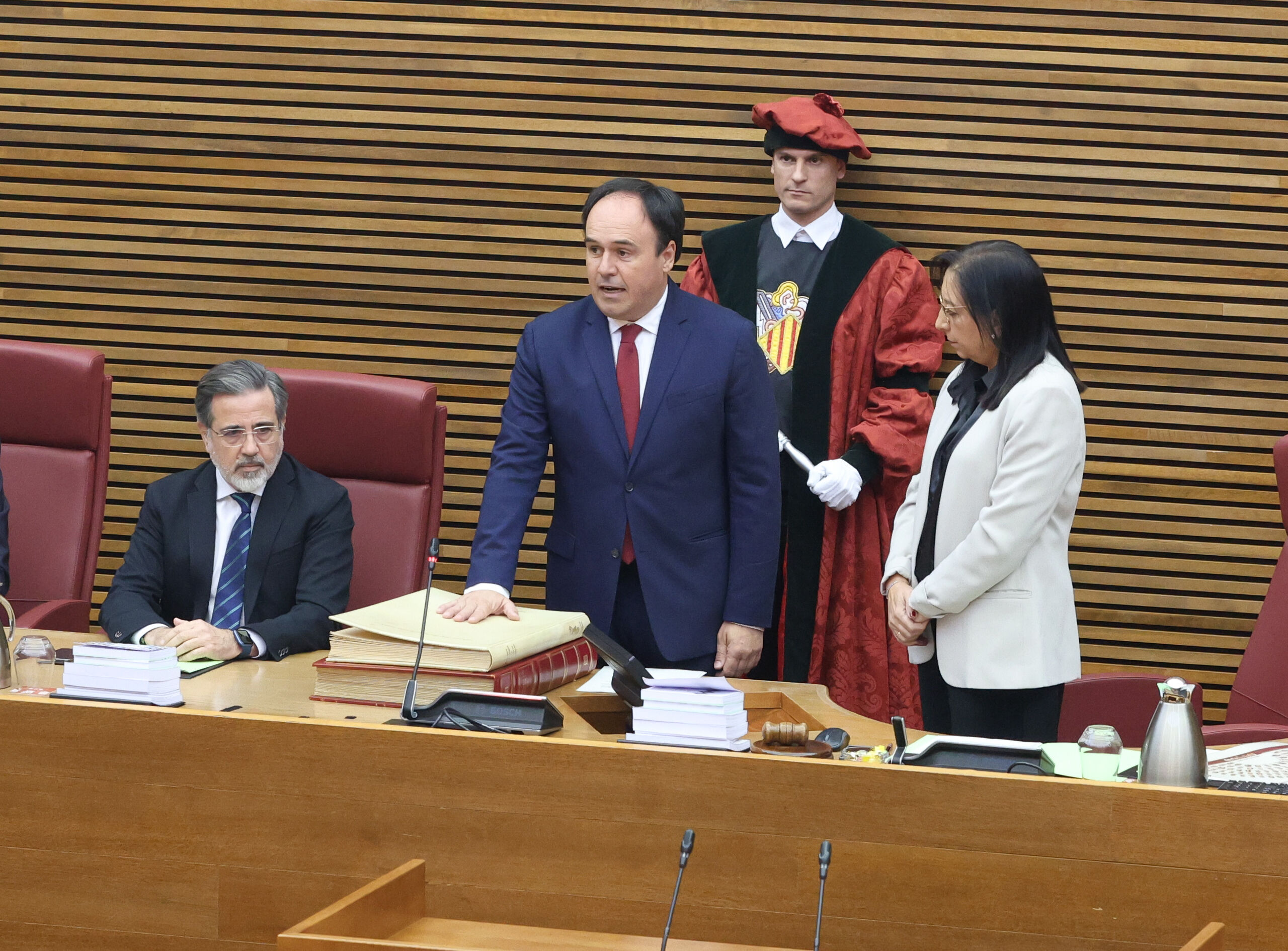 Pérez Llorca ejecuta el 63% de las medidas presentadas en es