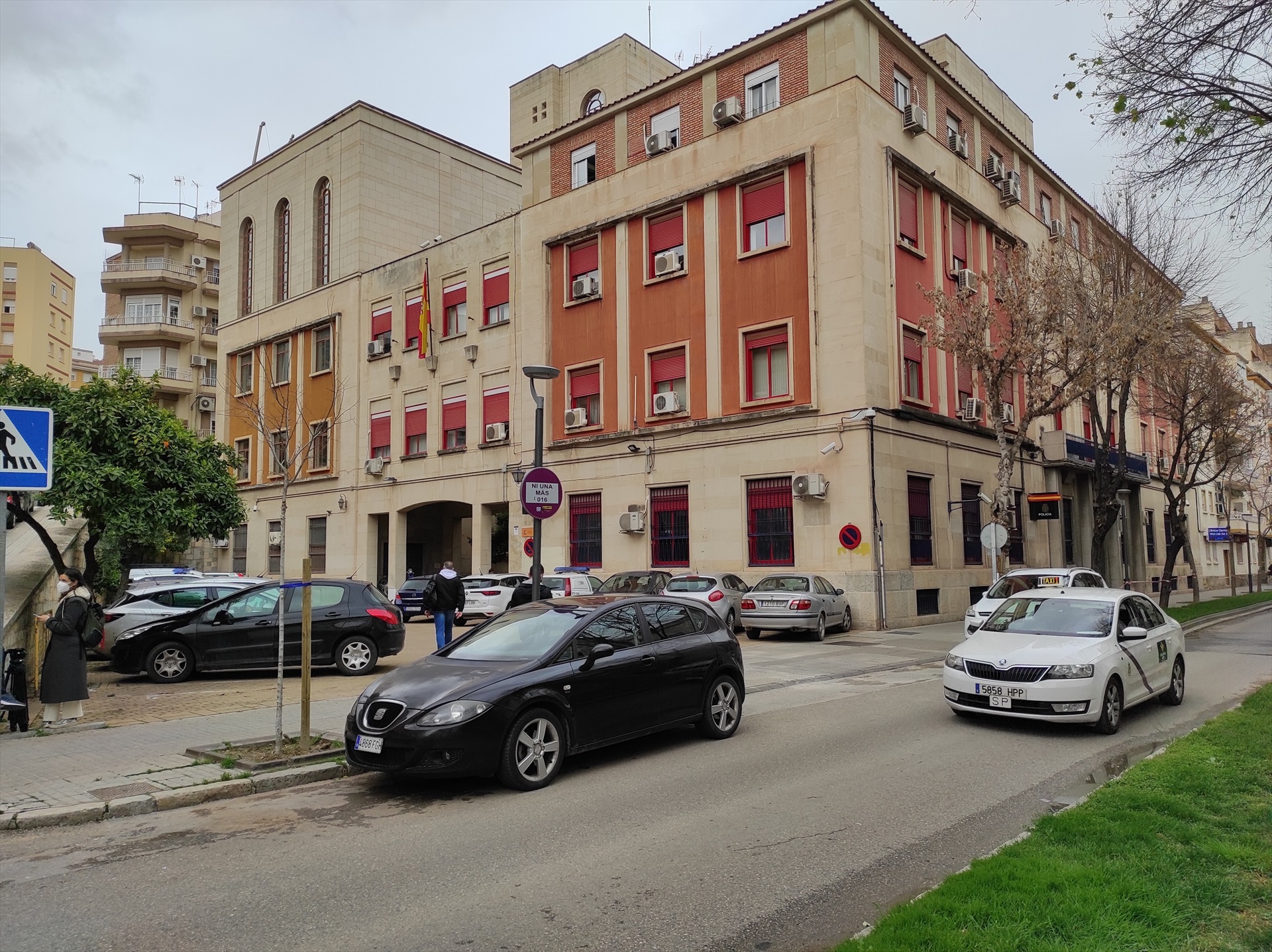 Detenida una profesora en Jaén por abusar de un alumno de 15