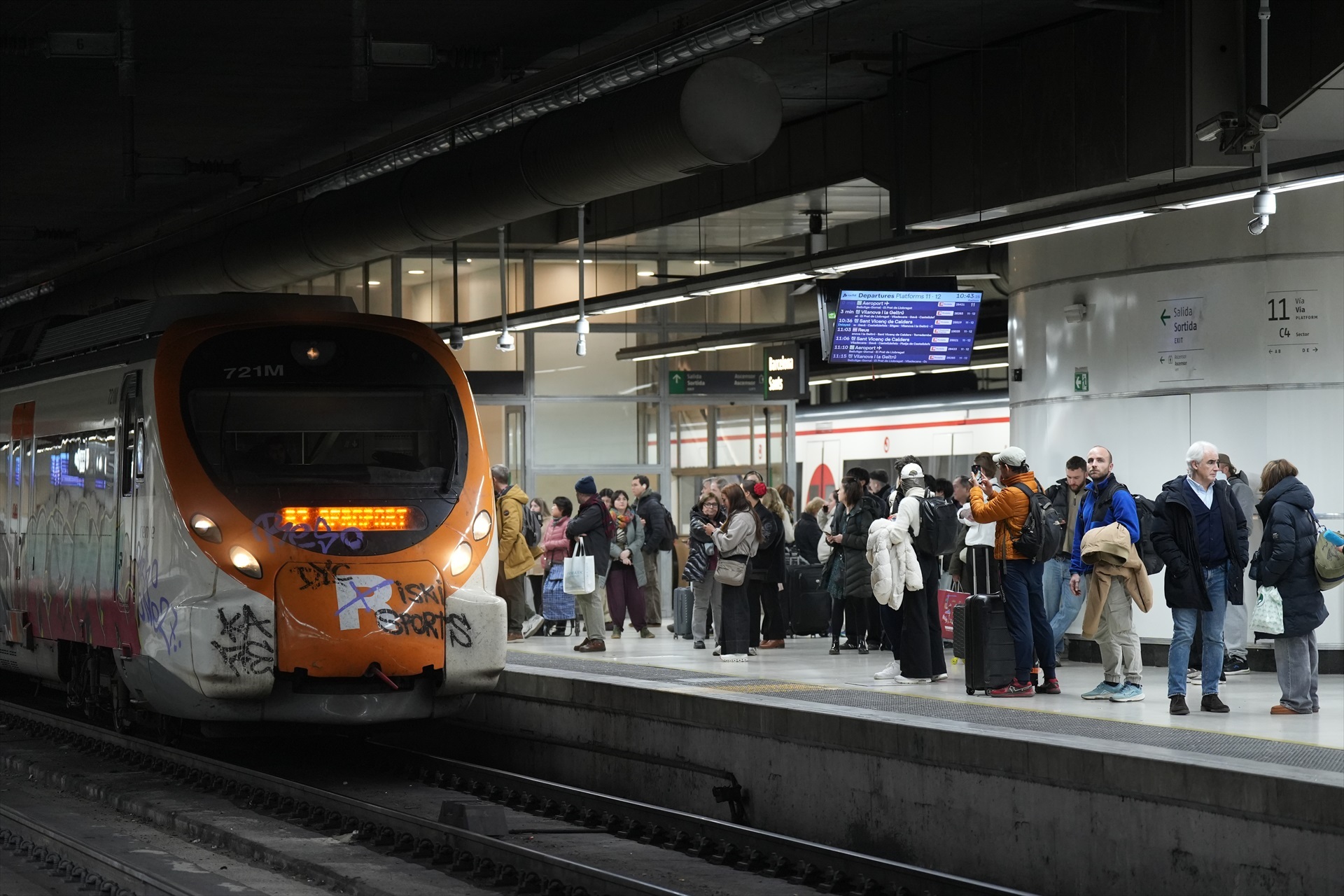 Caos en Barcelona: paralizada toda la red de Rodalies en ple