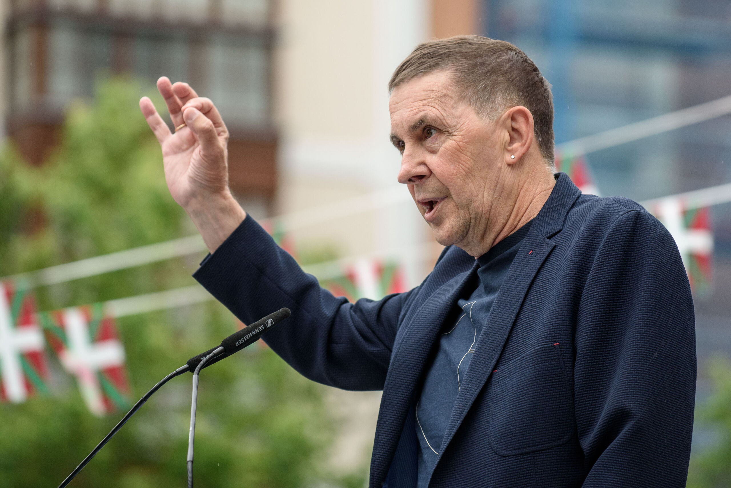 Otegi defiende a Sánchez: "El objetivo de la UCO no es comba