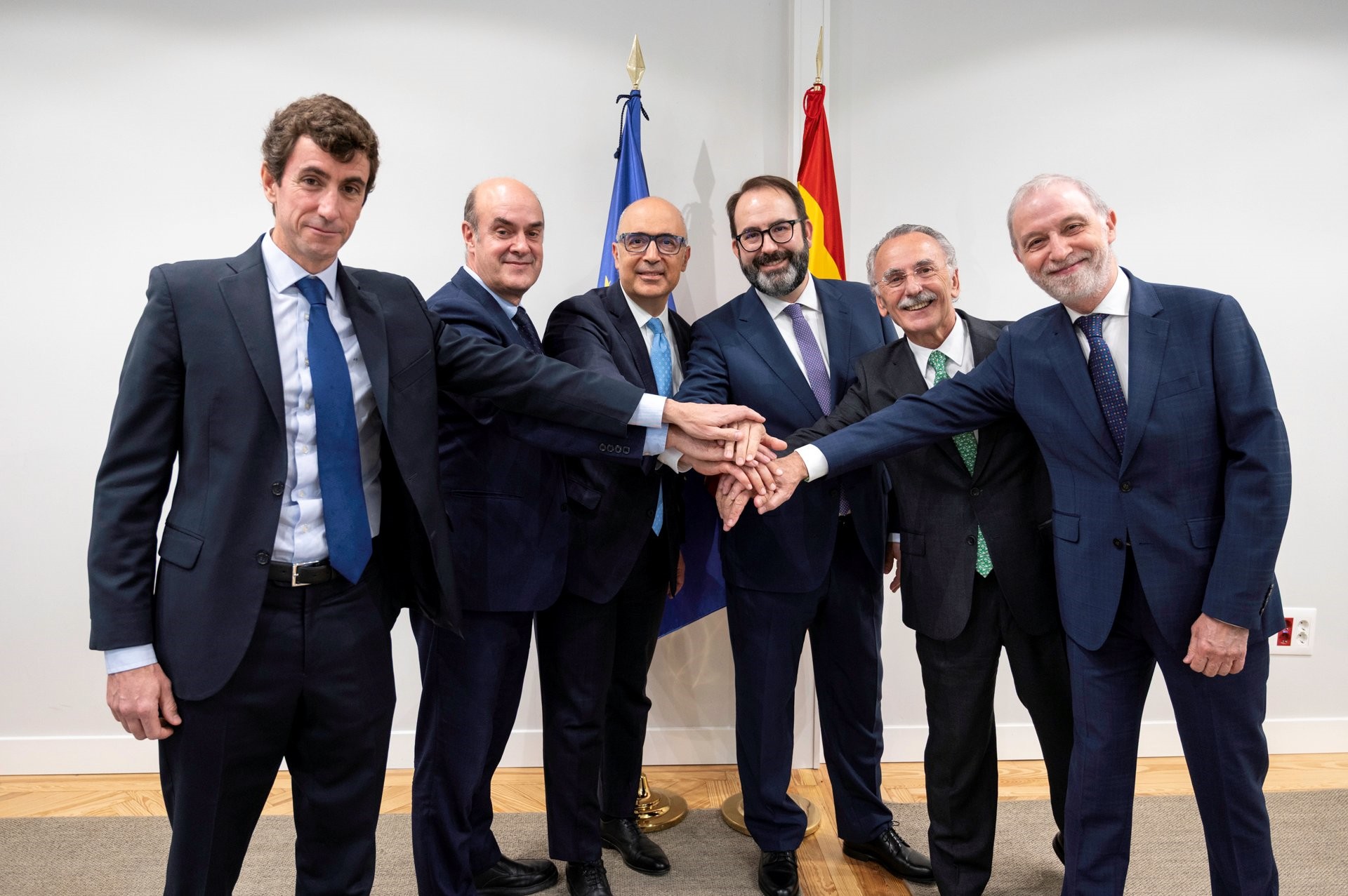 Las empresas españolas del FCAS urgen a Defensa a elegir un 