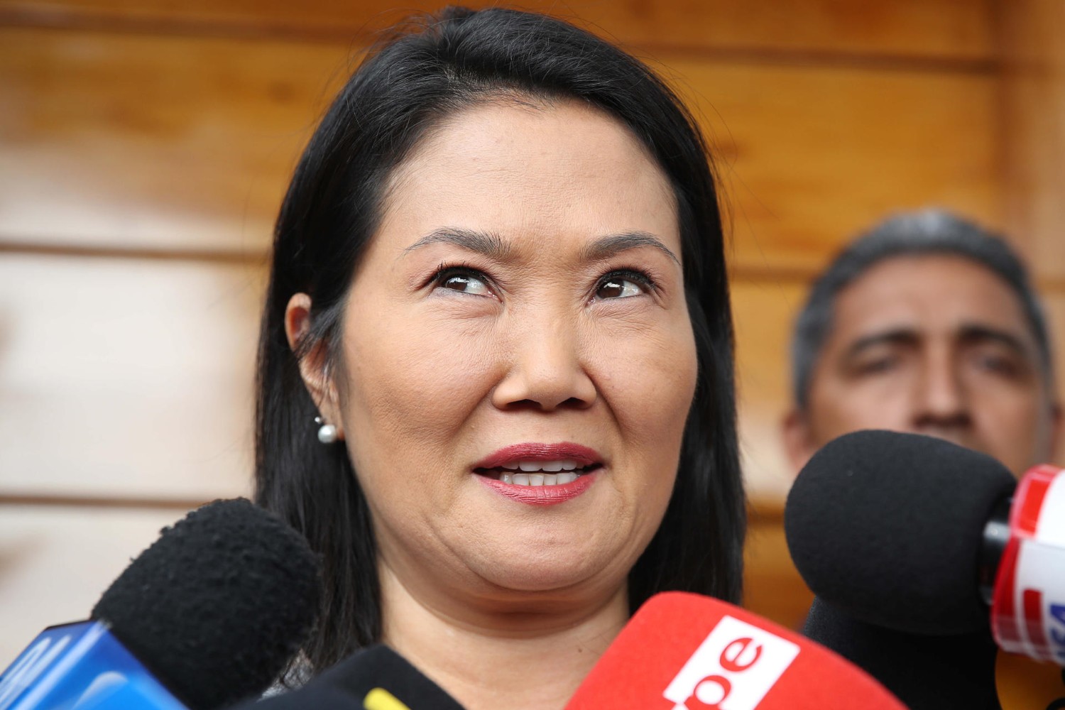 Keiko Fujimori vuelve a estar por delante en el escrutinio e