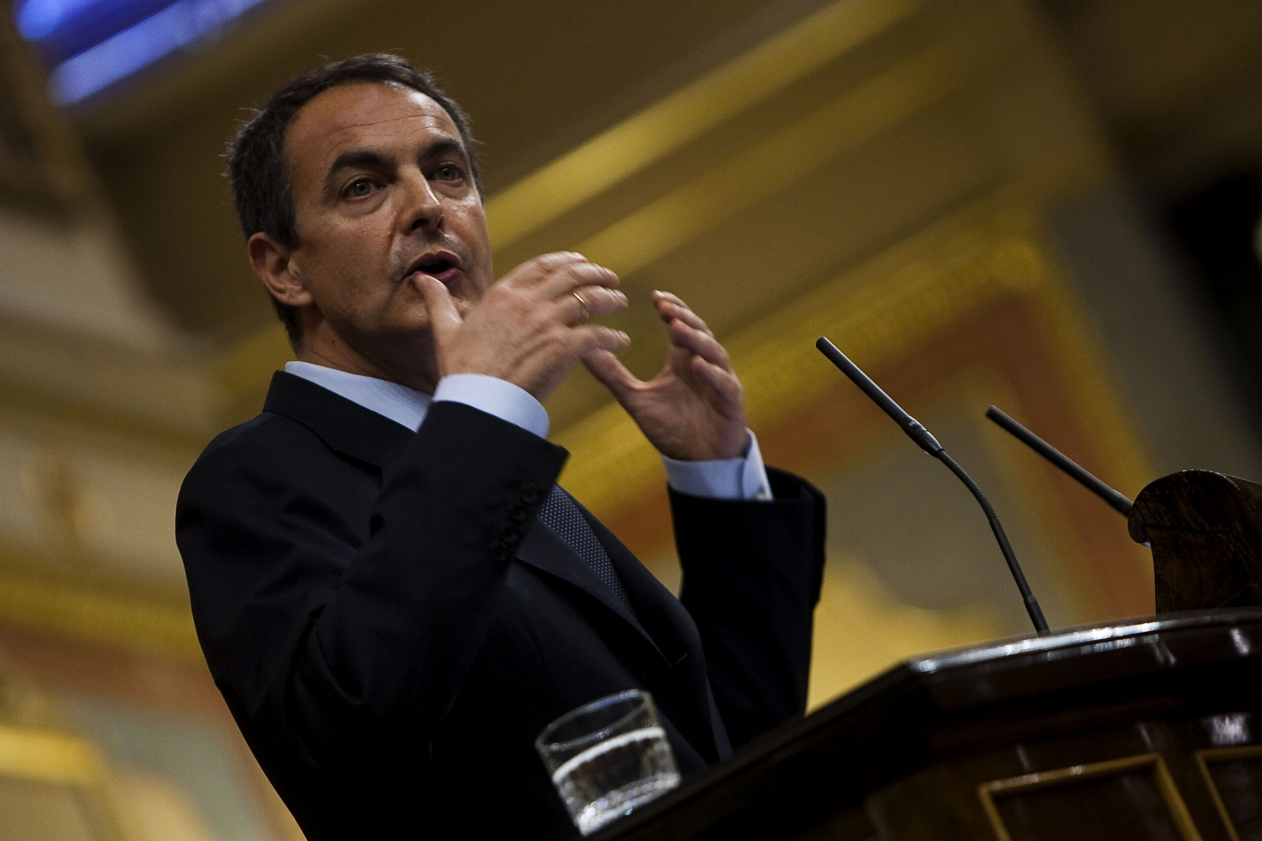 El día en 15 minutos: la Agencia Tributaria ya investiga a Zapatero y la trama PSOE acumula nuevas imputaciones