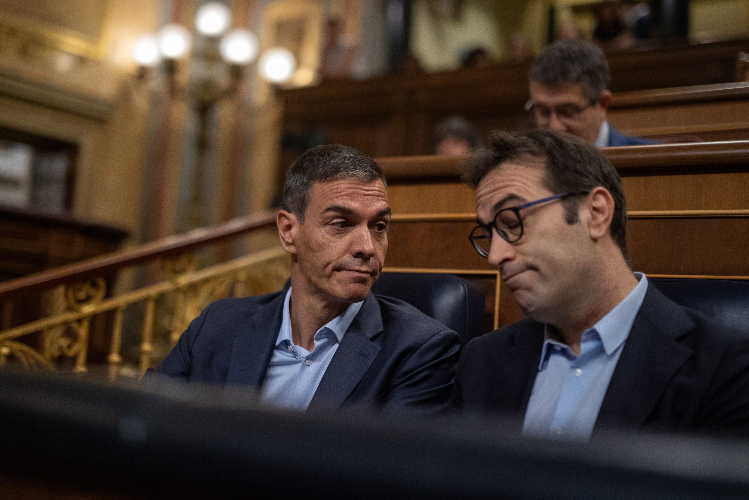 La mayoría absoluta del Congreso insta a Pedro Sánchez a dimitir