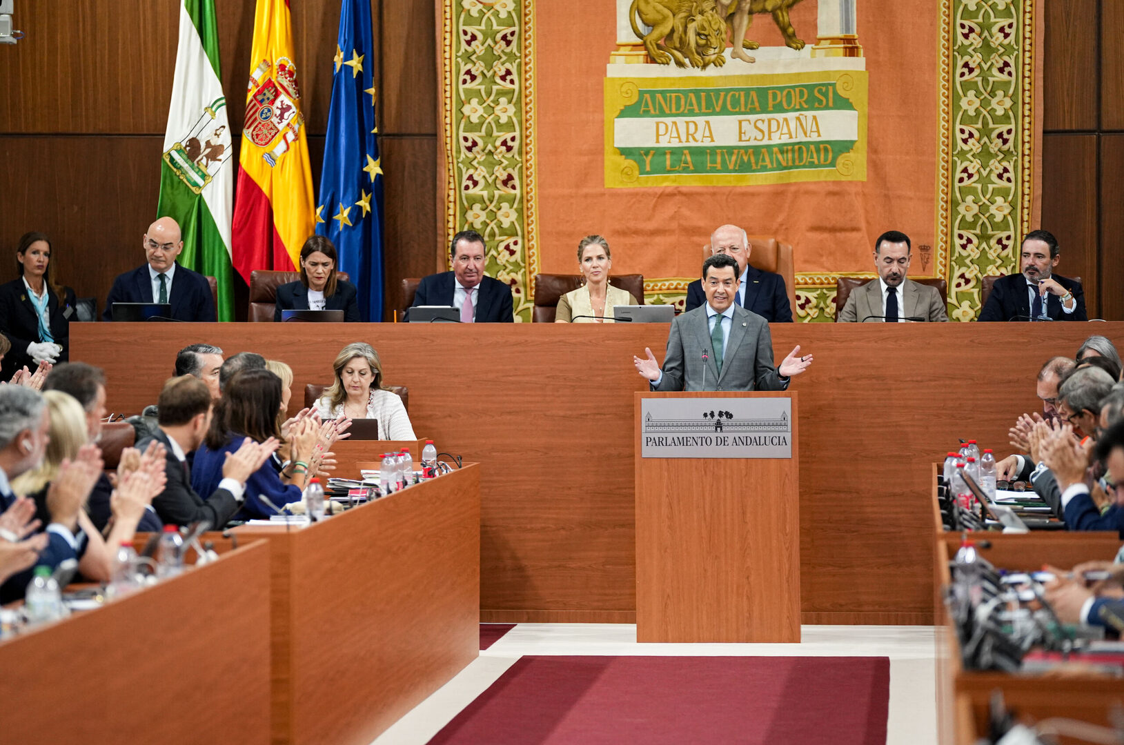 Las Noticias de la Mañana: Juanma Moreno sigue en busca del acuerdo con ...