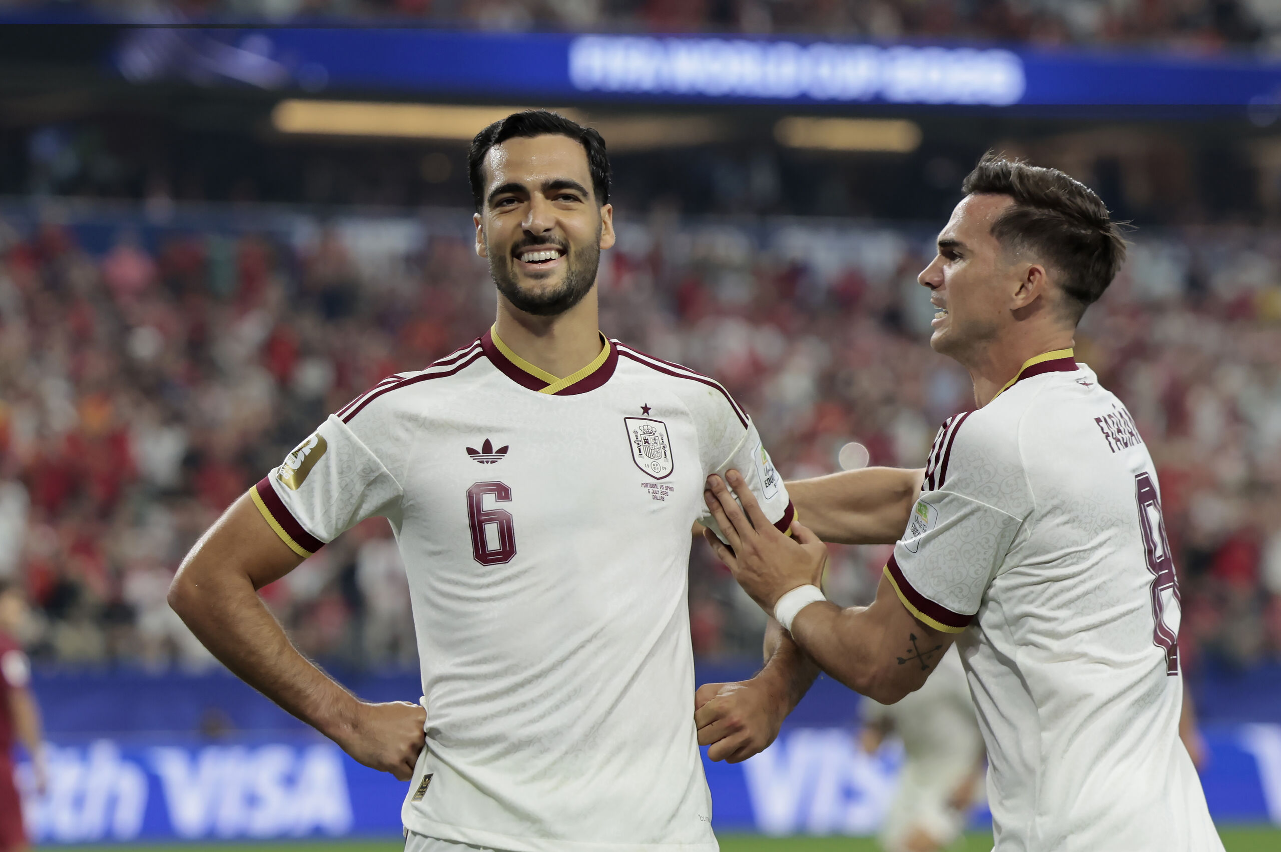 Merino vuelve a aparecer en el momento decisivo para meter a España en cuartos