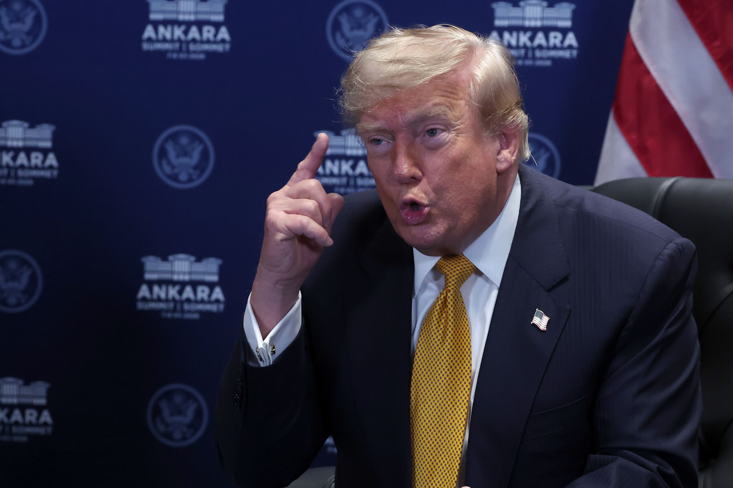Trump anuncia que ha dado orden de "cortar todo el comercio" con España: "Una causa perdida"