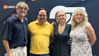salva-reina-sergio-perez-kira-miro-mar-ripoll-escine.jpeg