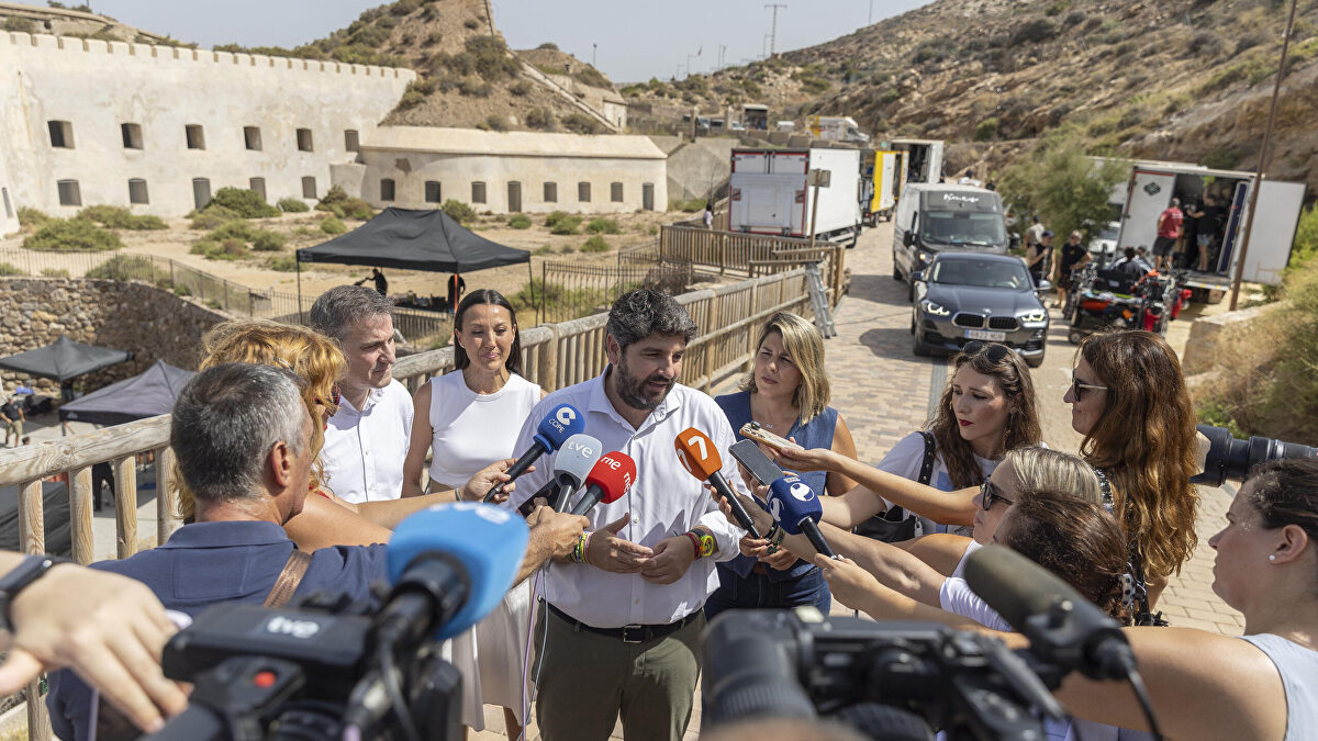 La Comunidad de Murcia firma un acuerdo pionero para mejorar las condiciones de las brigadas forestales