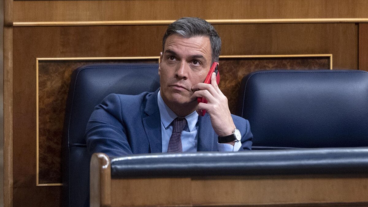 Tertulia de Cuesta: Las mentiras de Sánchez durante el curso que le retratan y el colapso de Ceuta ante la migración