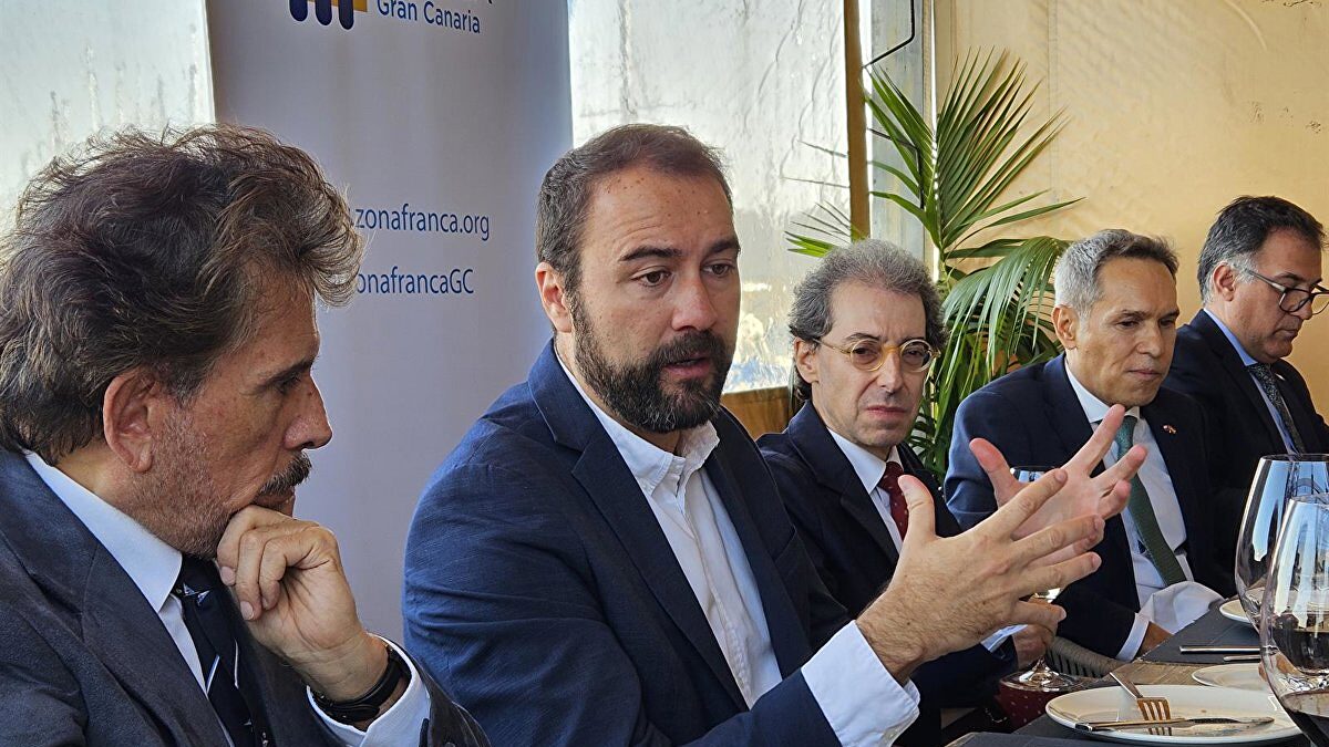 La Zona Franca de Gran Canaria impulsa la expansión en Colombia y Panamá
