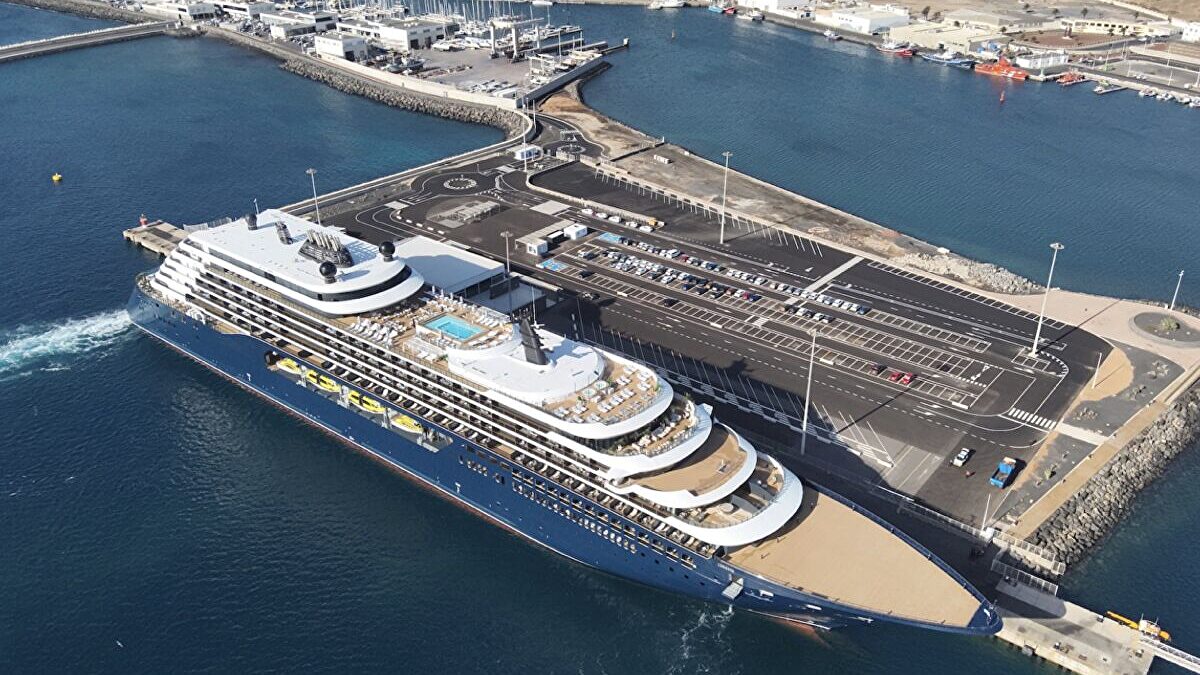 Arrecife reivindica la gestión local tras liderar el turismo de cruceros en Canarias