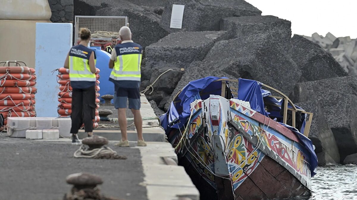 Los 82 senegaleses del cayuco de El Hierro quedan en libertad al fracasar su deportación