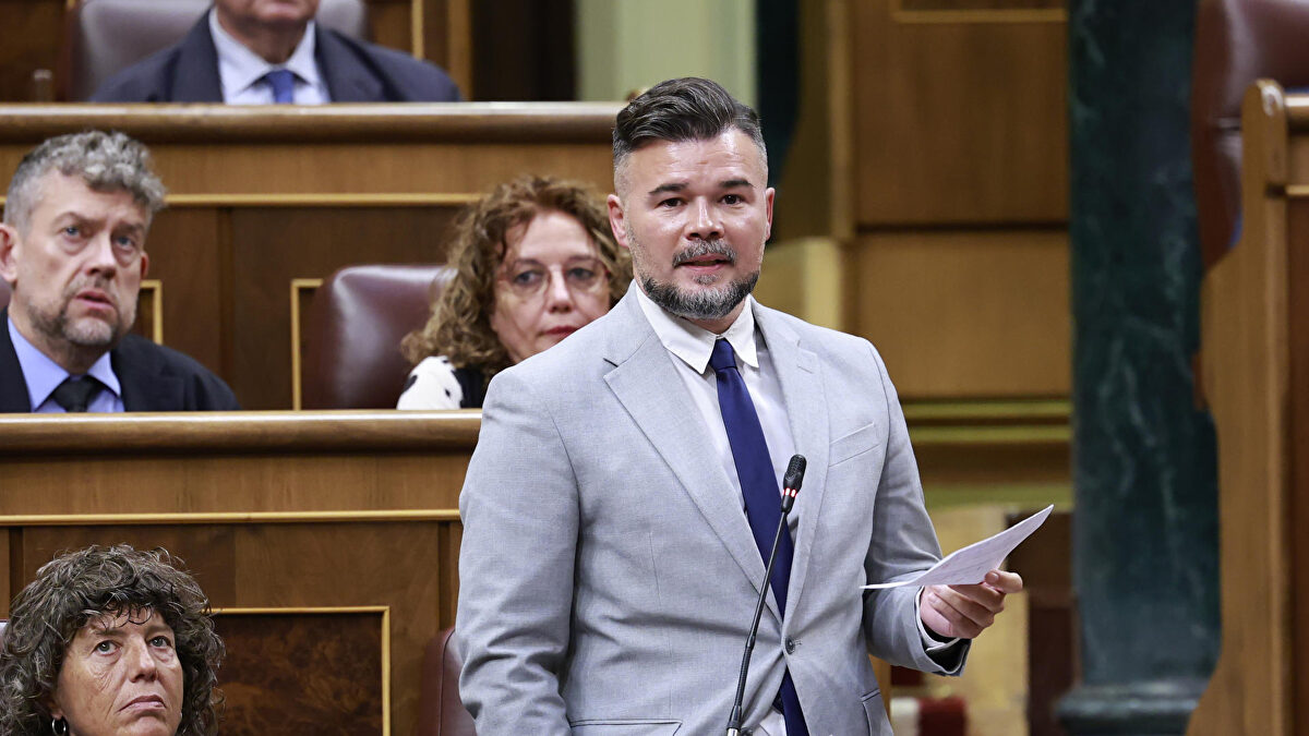 Rufián asegura que pondría  como mínimo  a Felipe VI delante de un referéndum