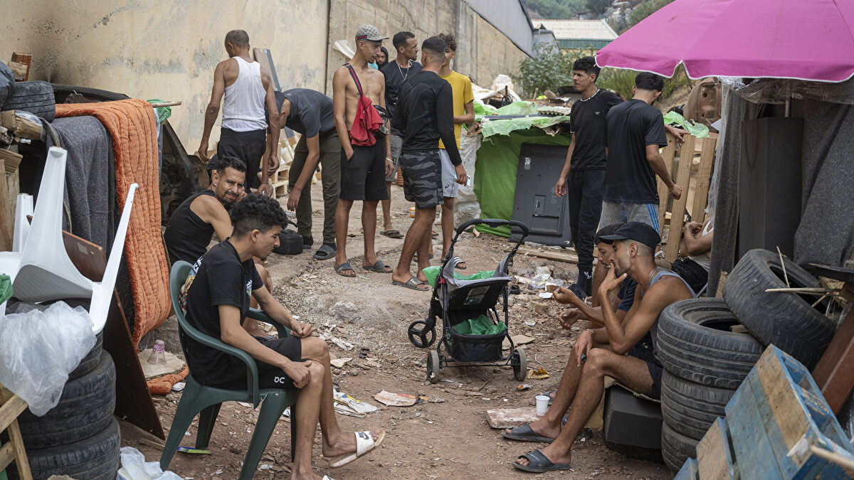 Tertulia de Cuesta: La justicia acorrala al Gobierno por la crisis de Ceuta