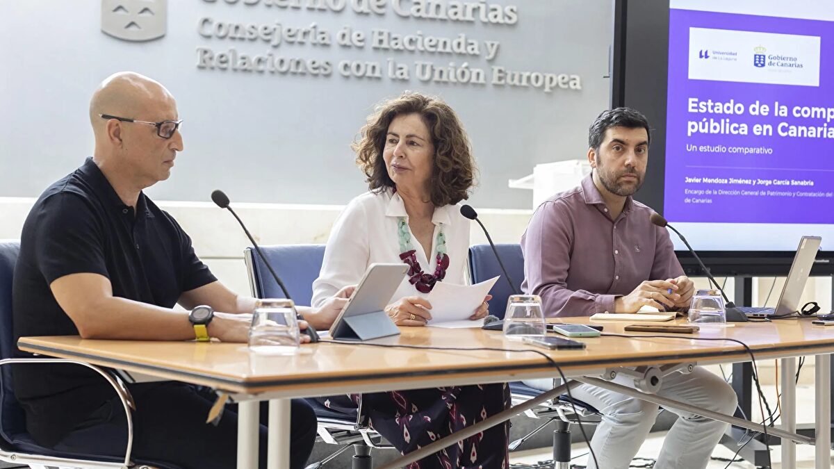 Canarias pedirá a Bruselas más flexibilidad en la contratación pública por las desventajas de la insularidad