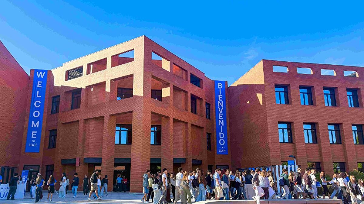 40.000 estudiantes inician el curso en Grupo UAX