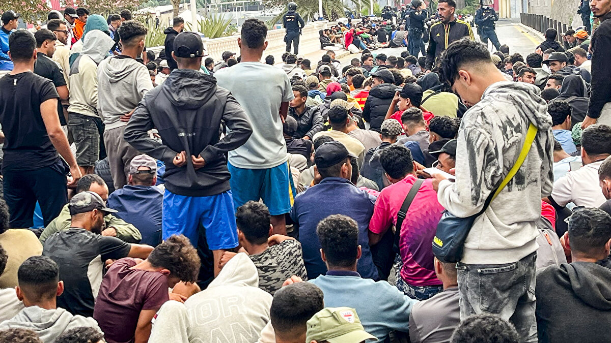 Invasores expulsados, barrios vallados, asentamientos ilegales: así es la convivencia en Ceuta
