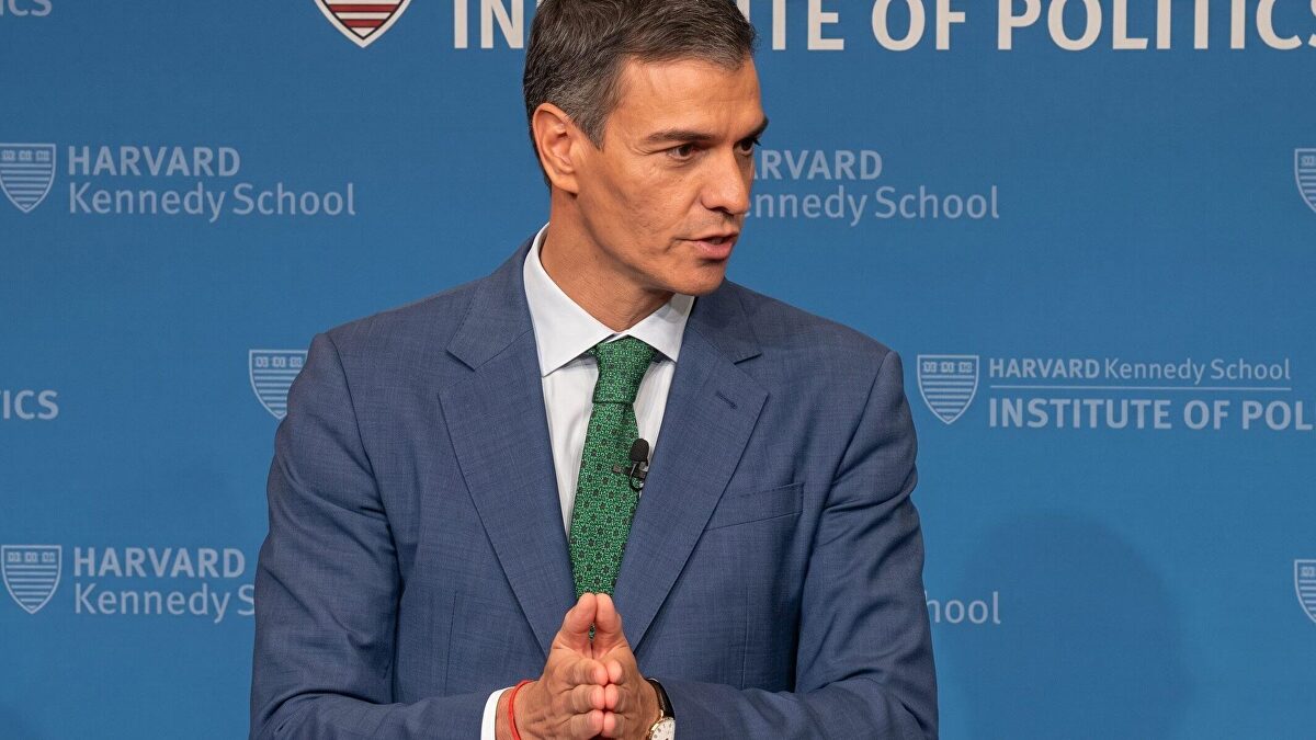 El día en 15 minutos: El enfado de Sánchez con estudiantes de Harvard que le preguntaron por la corrupción del Gobierno