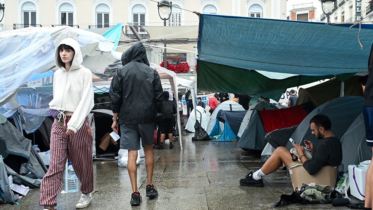 Cuesta destapa la maniobra de la izquierda: usan a Maricarmen para ocultar que han abandonado Ceuta