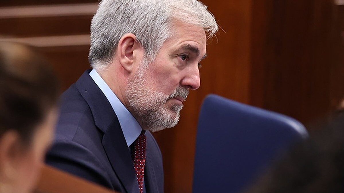 Canarias busca en Irlanda apoyo para mantener los fondos RUP y limitar la compra de segundas viviendas